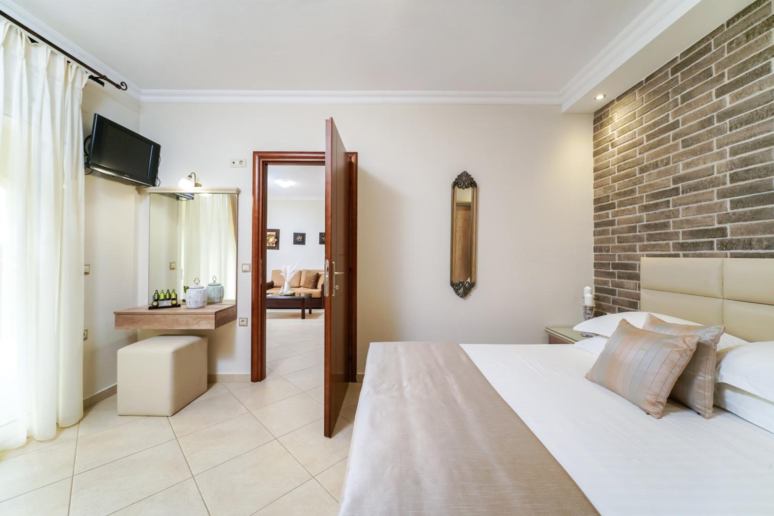 Mandani Villa Luxury Apartments