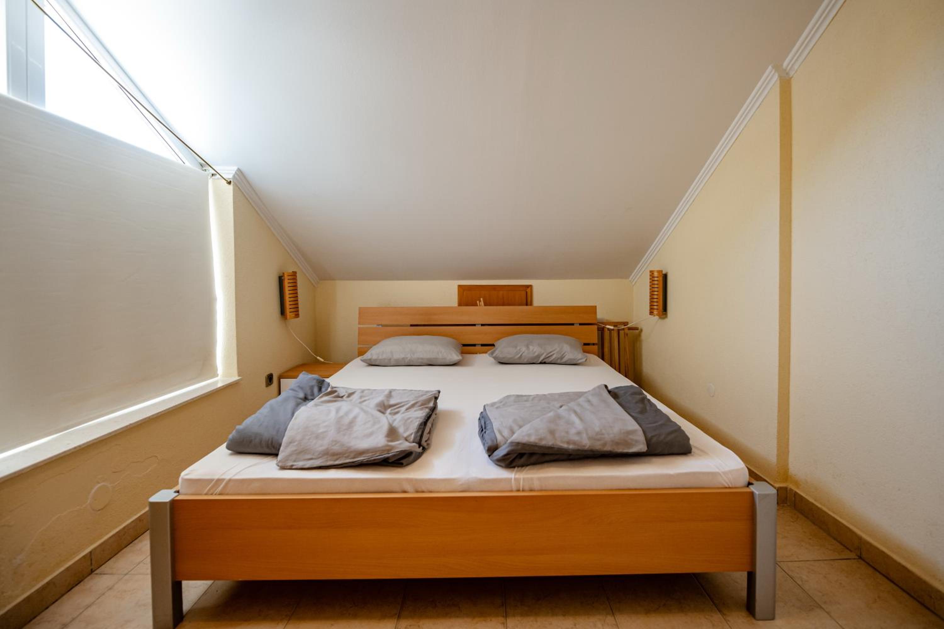 SunSea Apartments