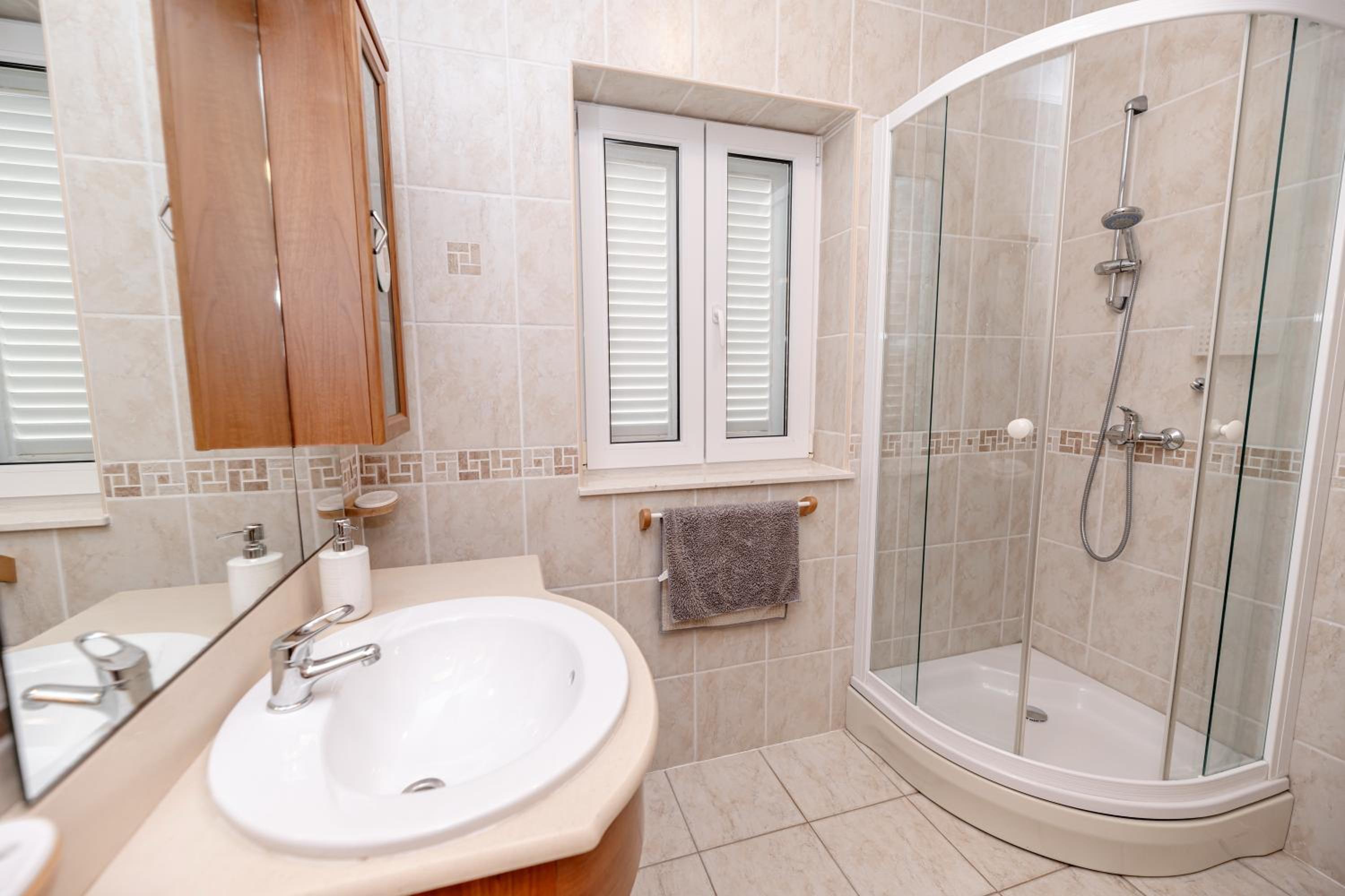 SunSea Apartments