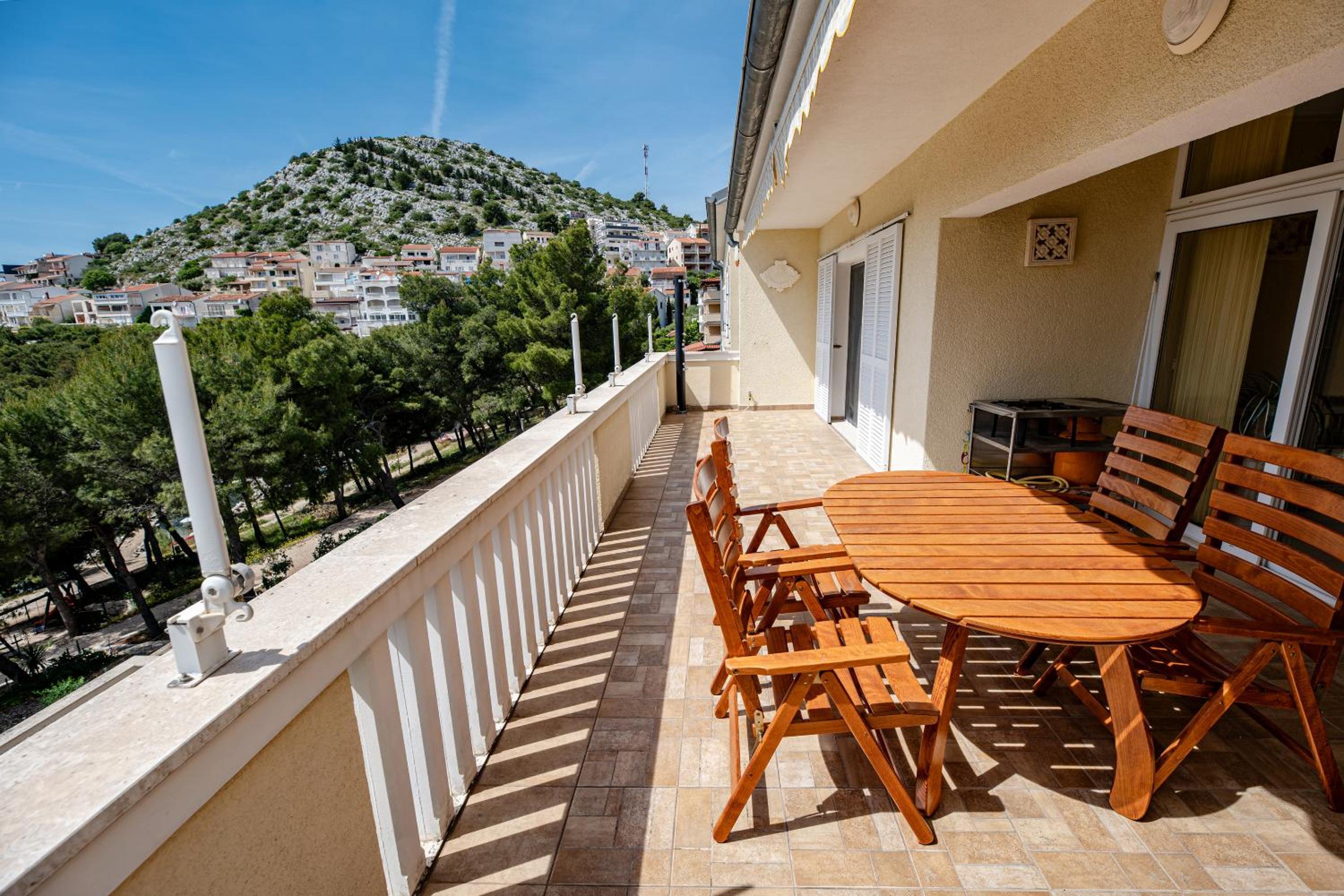 SunSea Apartments