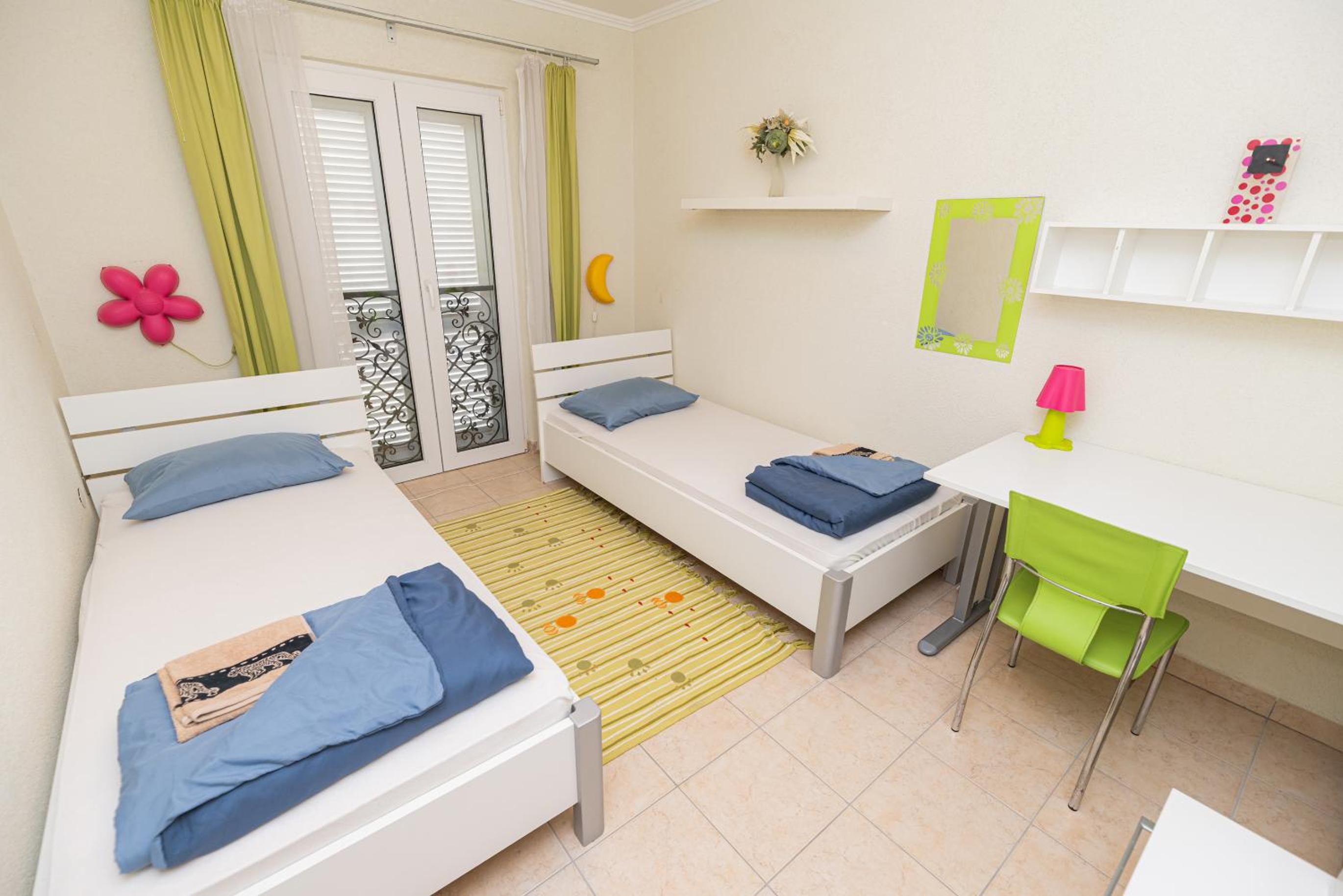 SunSea Apartments