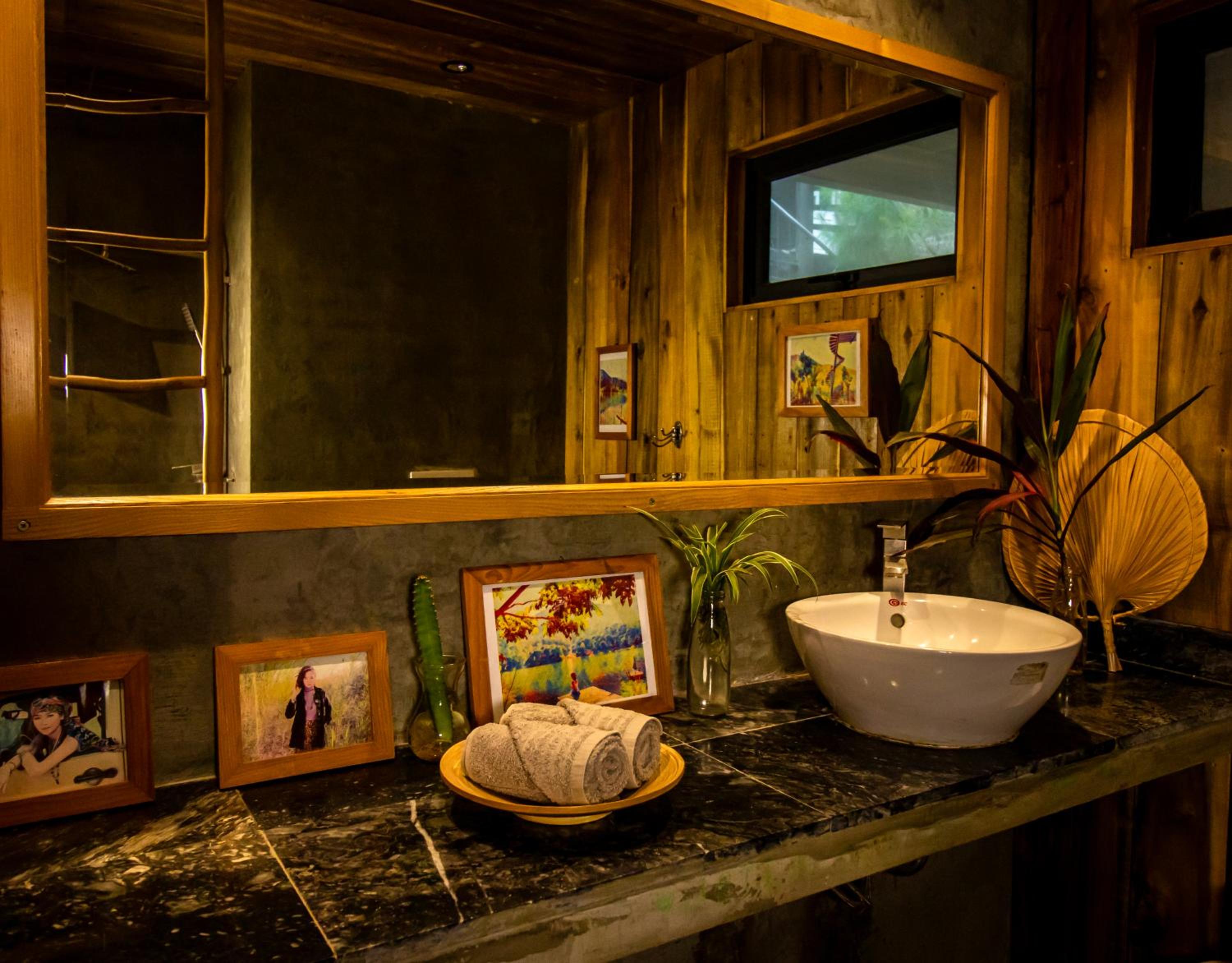 GISY Lake Hostel