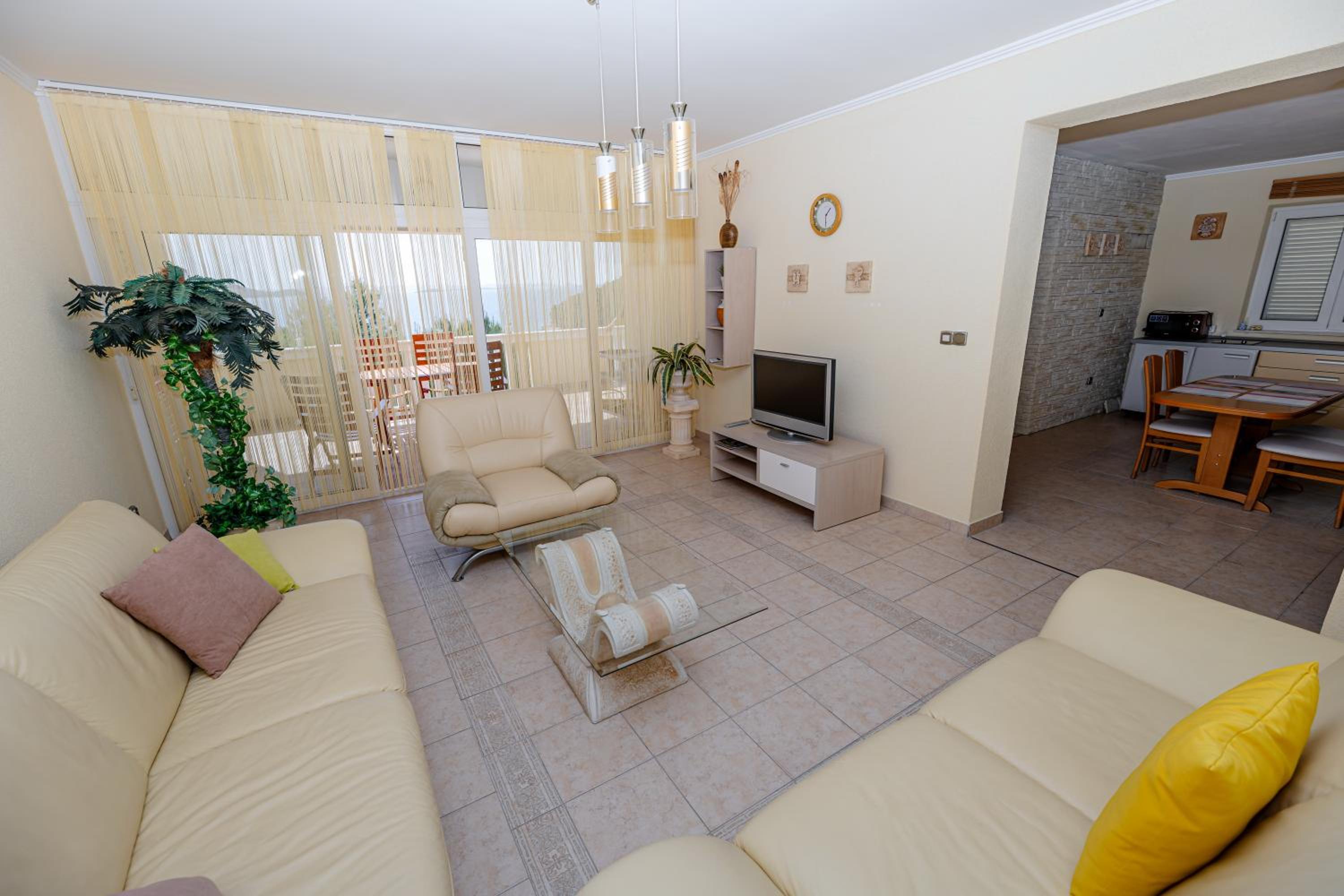 SunSea Apartments
