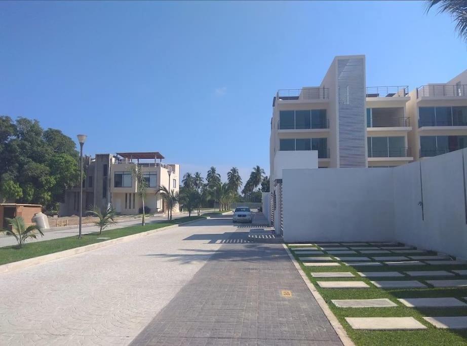 Esclusiva Villa con alberca view 4