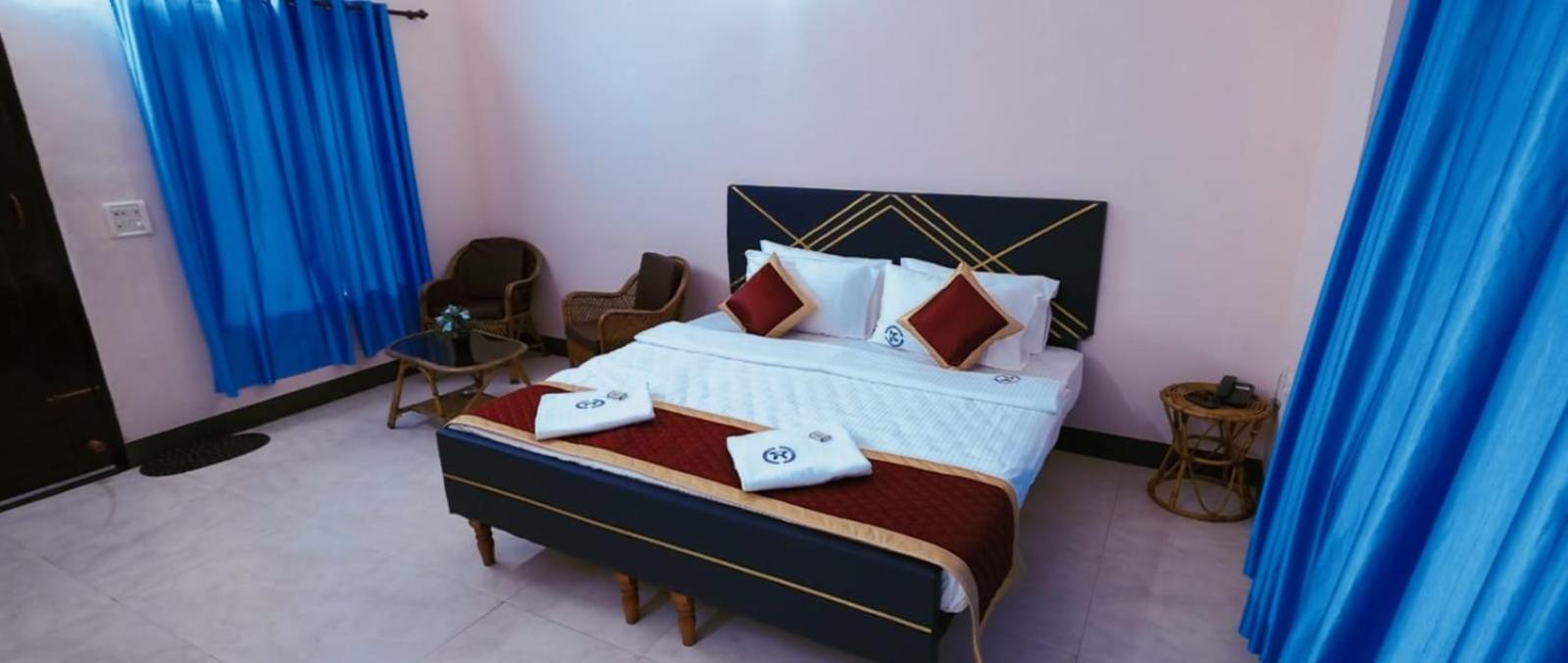 Kuttralam Resorts
