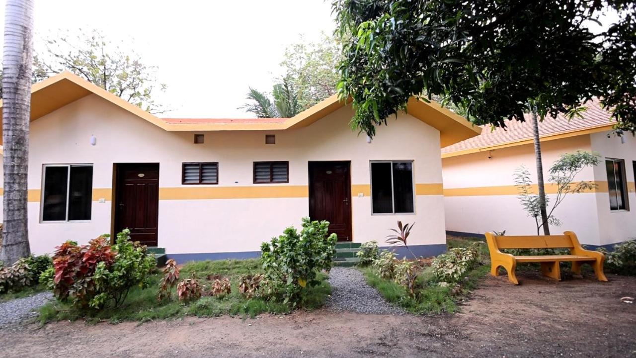Kuttralam Resorts