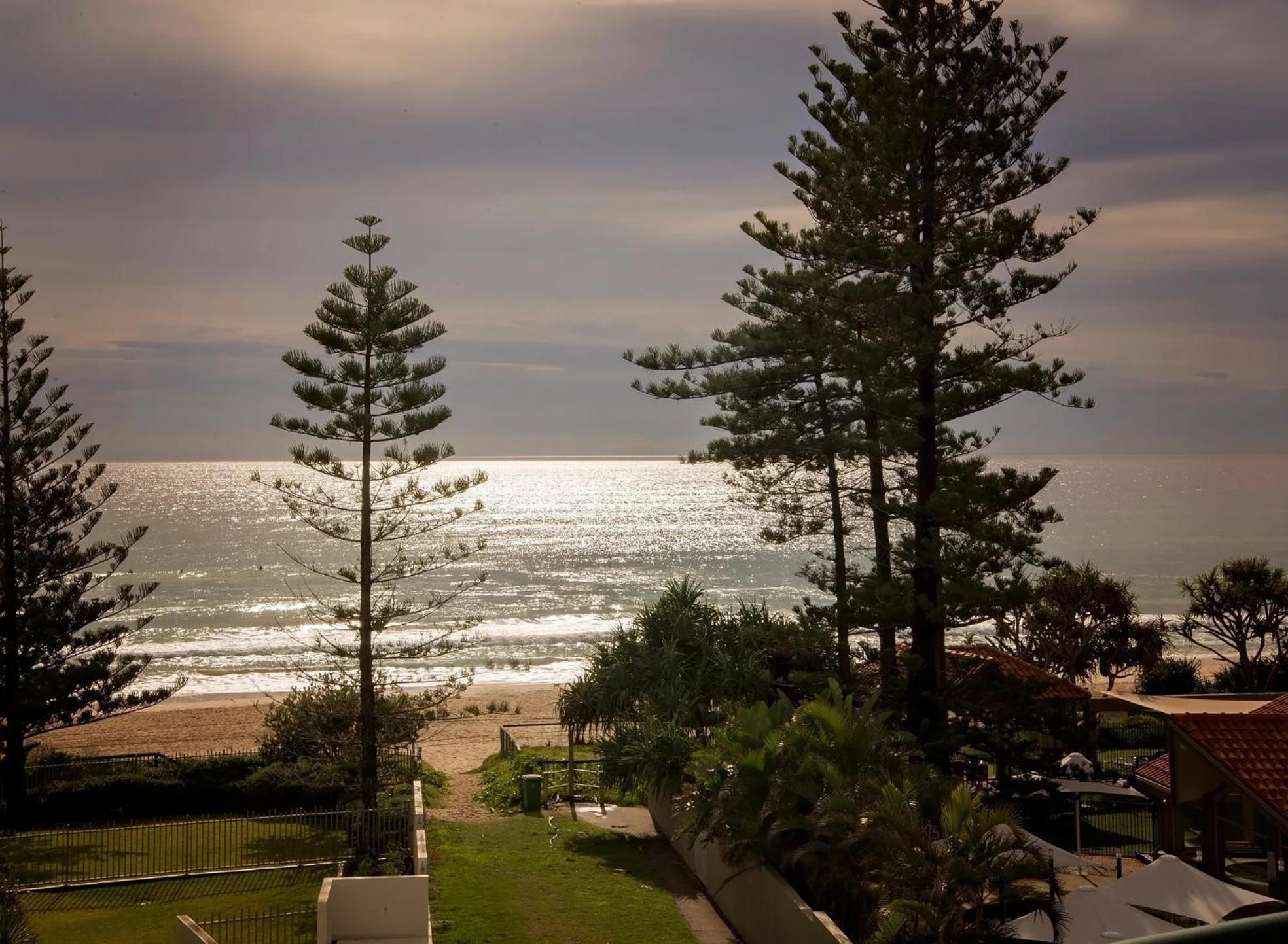 Top floor unit with beach access