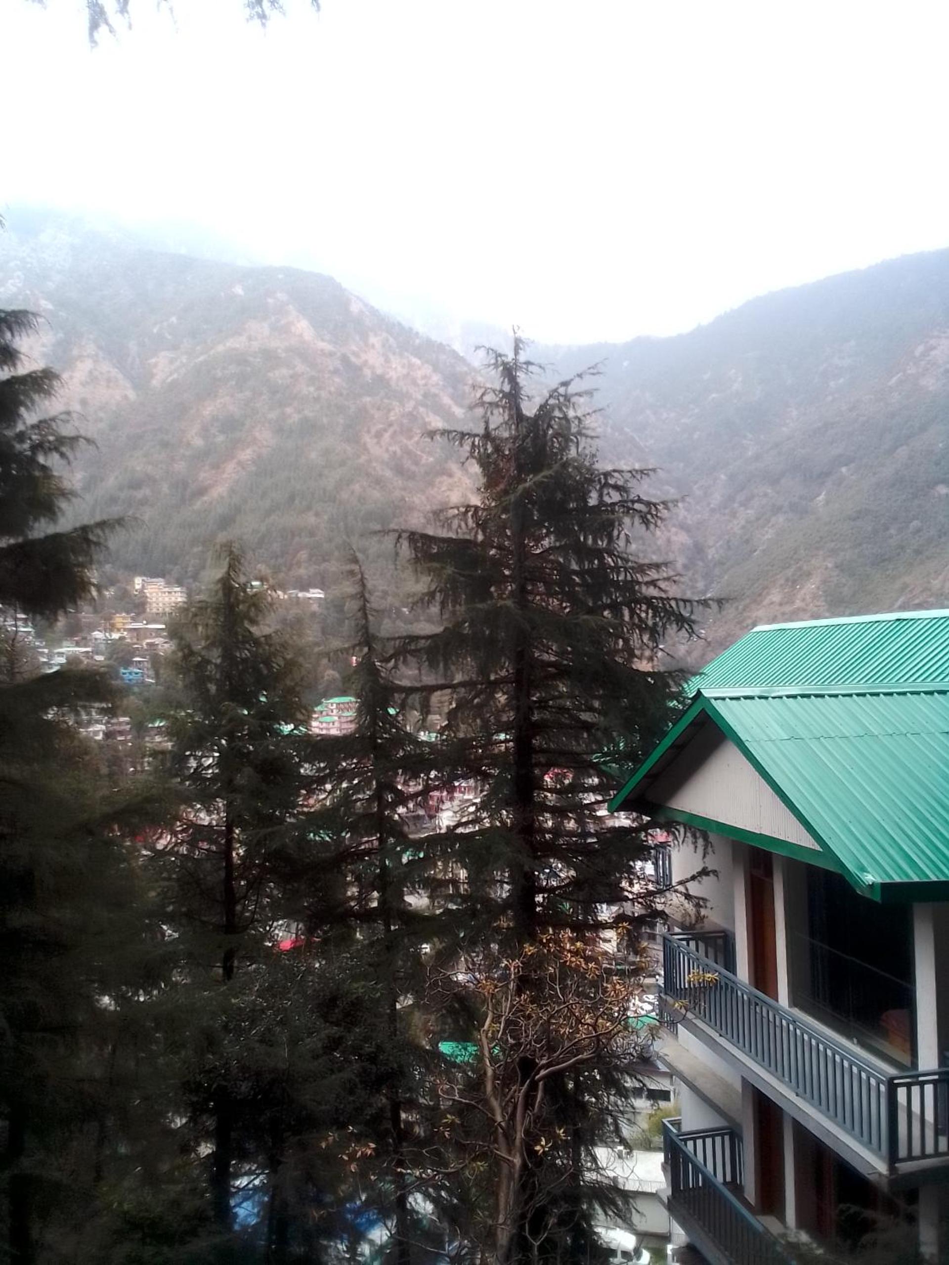 HIMALAYAN Snowline Trekking Homestay view 5