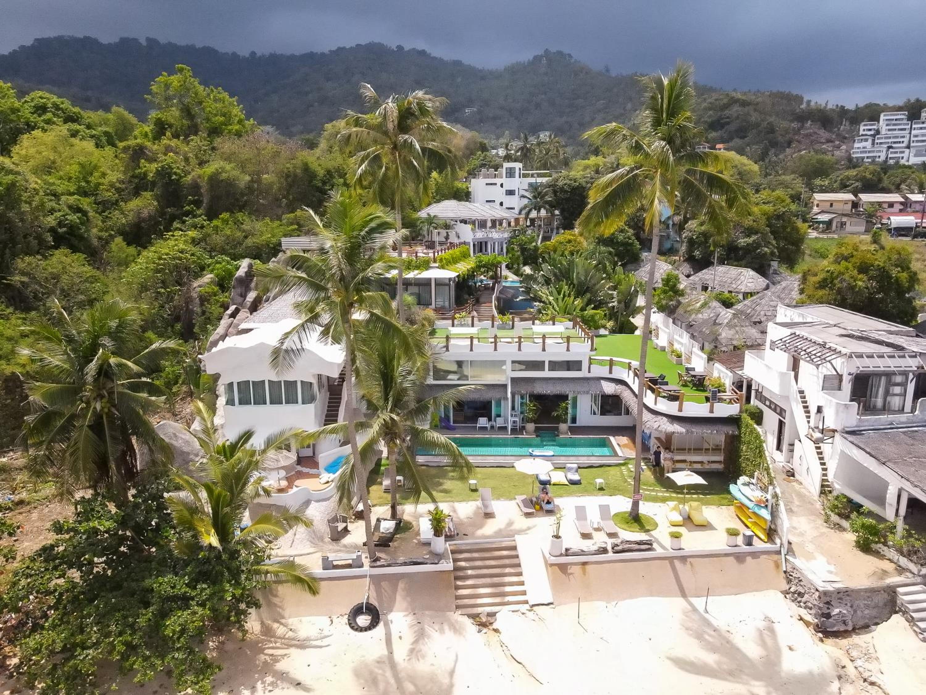 Hotel The Rock Samui Beachfront Villas - Sha Plus Hotel - Image 1