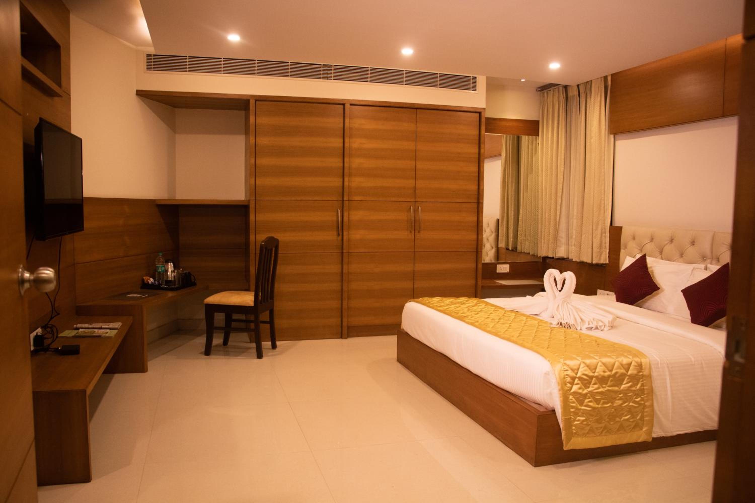 Hotel Malnad gateway