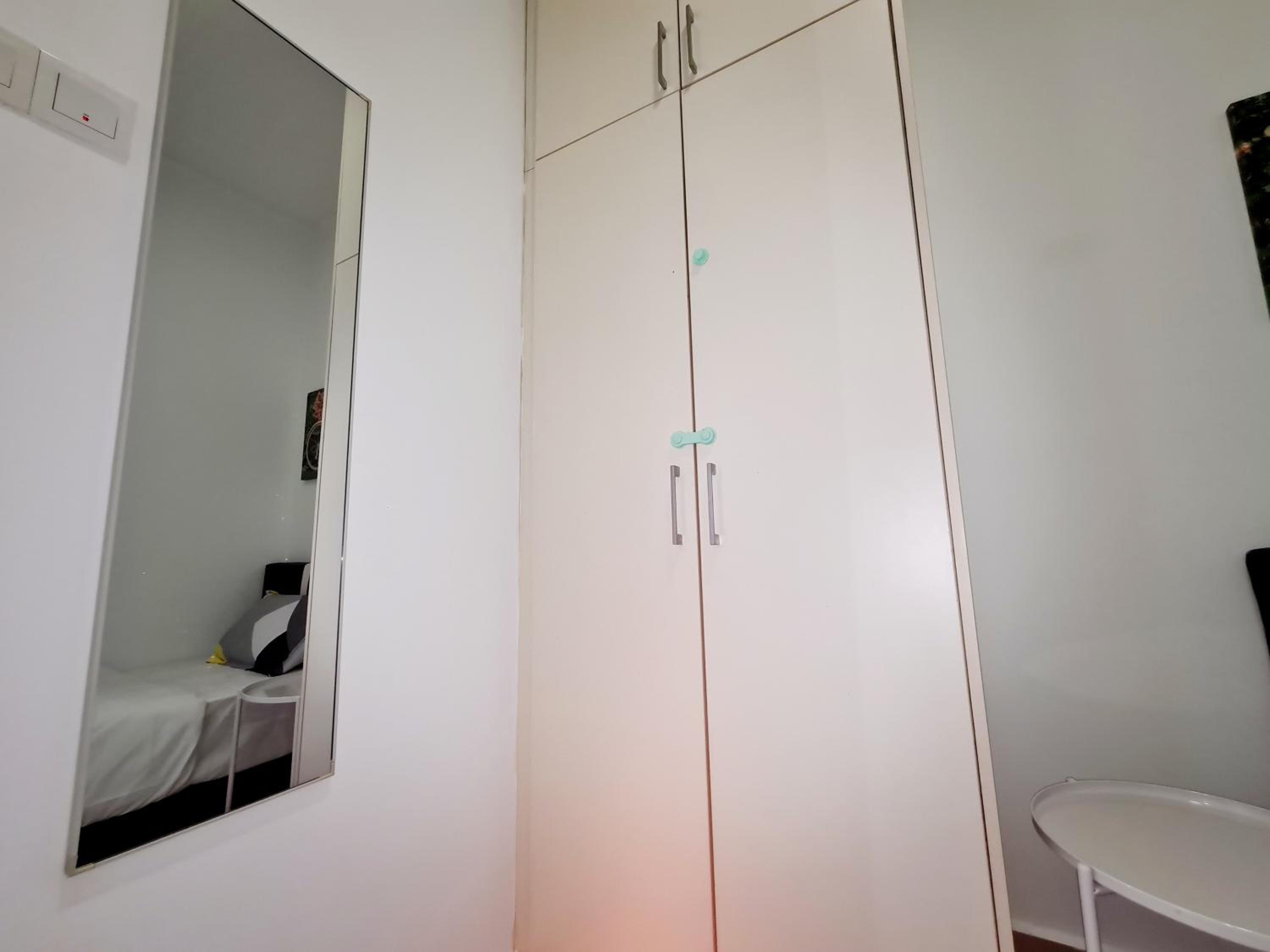8 Guest 3 Room OUG E3 Old Klang Bkt Jalil Pavilion Stadium Mid Valley Bangsar Puchong IOI
