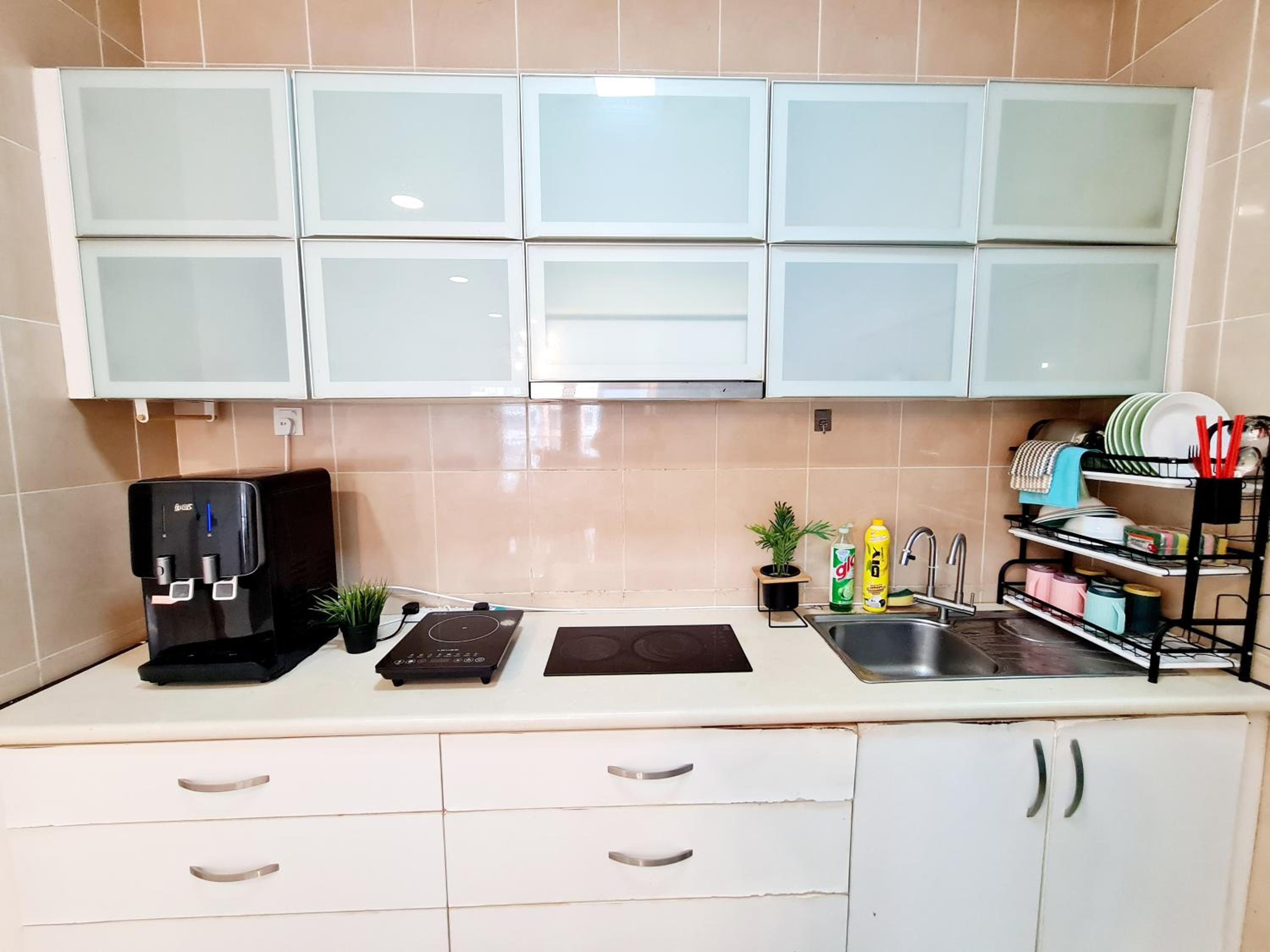 8 Guest 3 Room OUG E3 Old Klang Bkt Jalil Pavilion Stadium Mid Valley Bangsar Puchong IOI