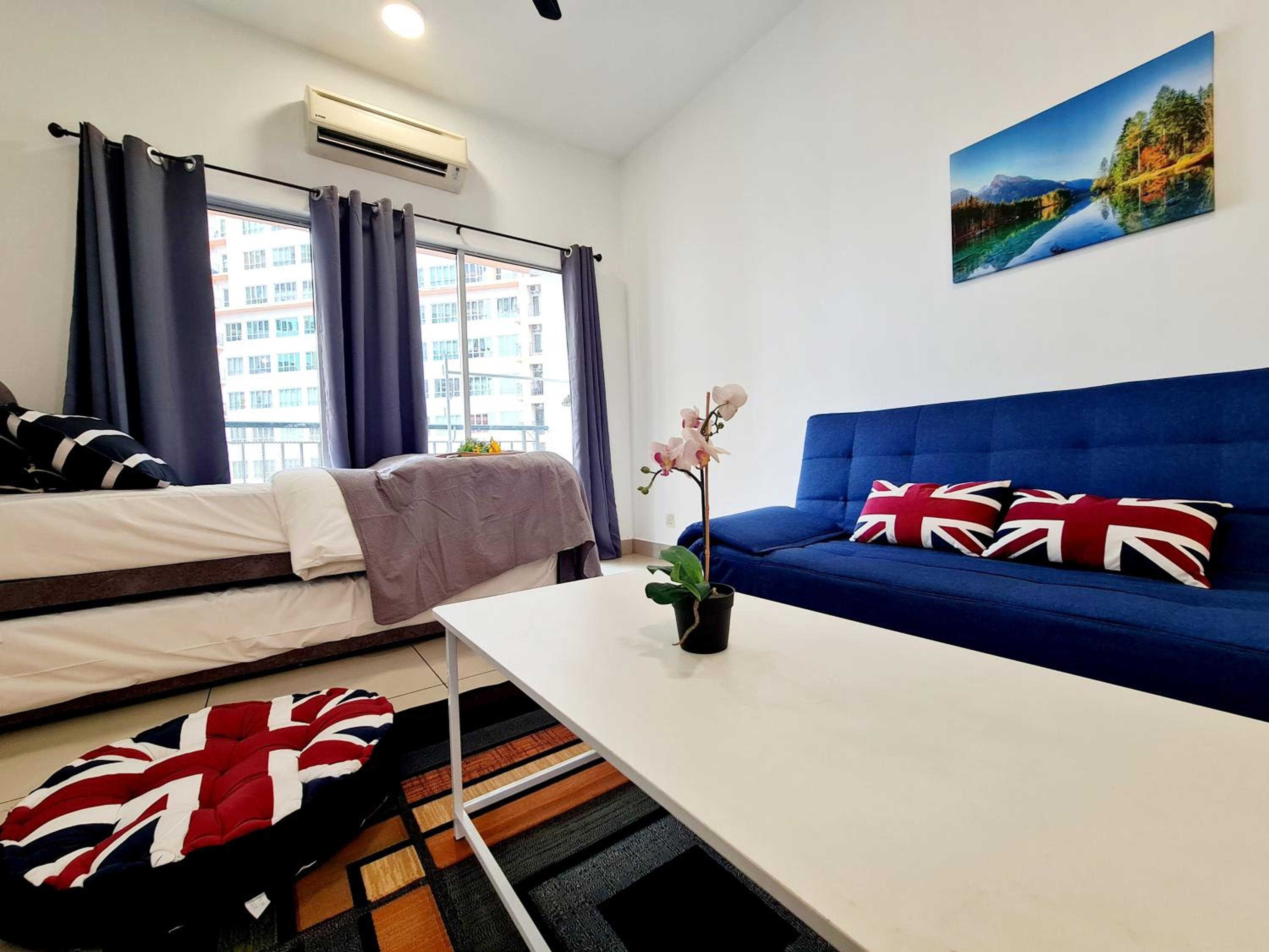 8 Guest 3 Room OUG E3 Old Klang Bkt Jalil Pavilion Stadium Mid Valley Bangsar Puchong IOI