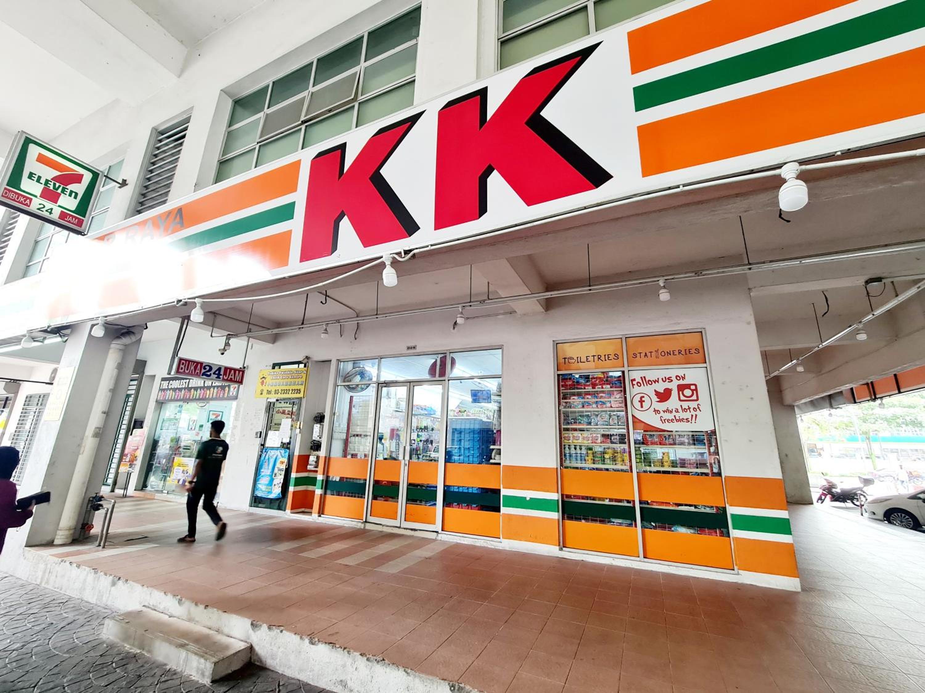 8 Guest 3 Room OUG E3 Old Klang Bkt Jalil Pavilion Stadium Mid Valley Bangsar Puchong IOI