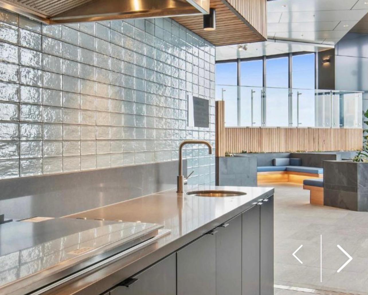 Luxury Stays - Skytower Brisbane L26