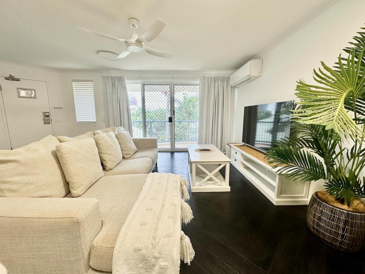 Super Modern Diamond Beach Resort Penthouse 33