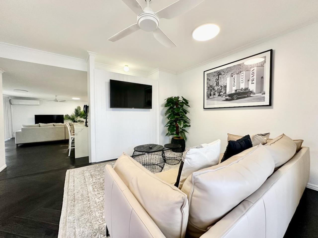 Super Modern Diamond Beach Resort Penthouse 33