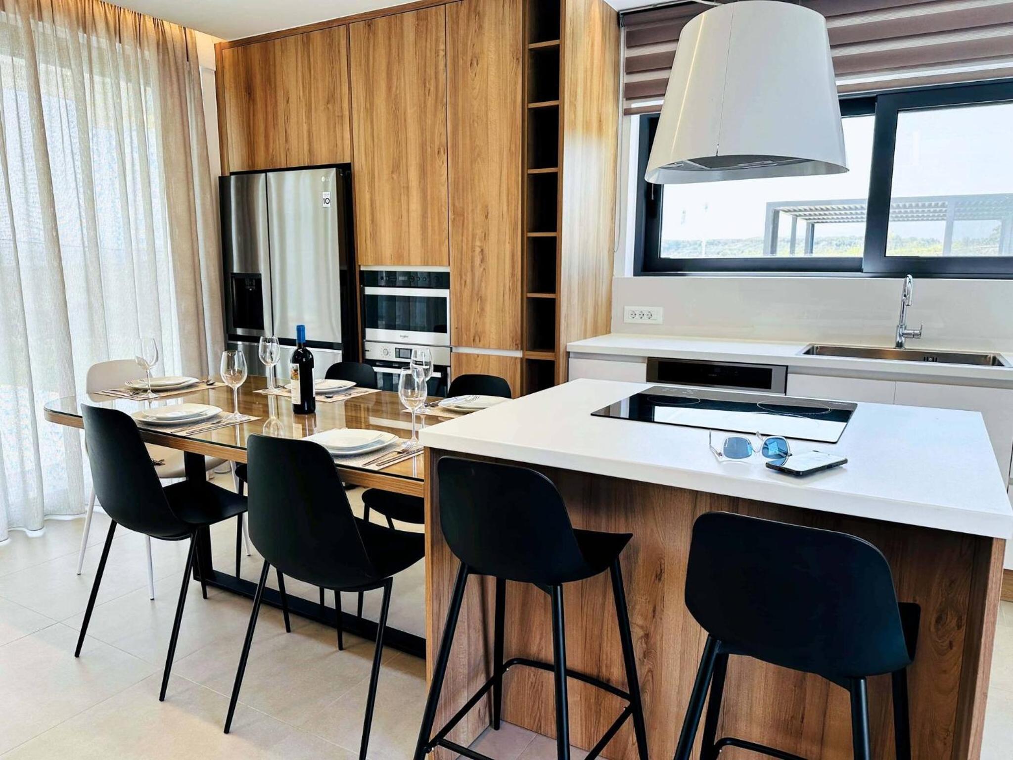 Skyline Serenity Villa 10 people 4bedroom 3ba, 3min To Beach view 4