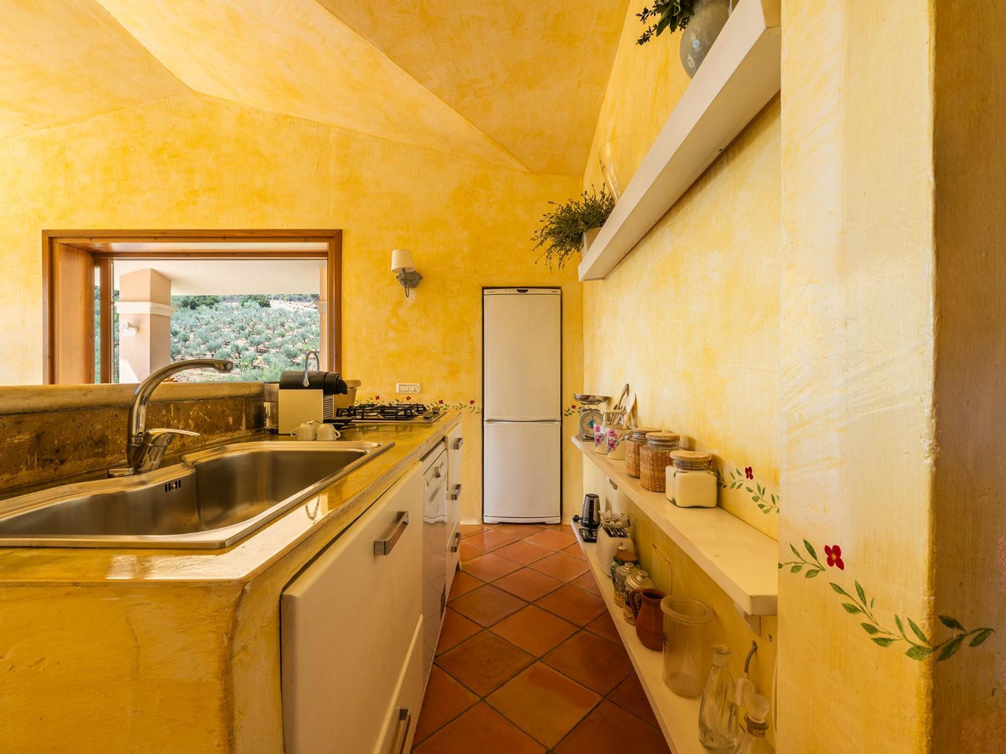 Photo 13