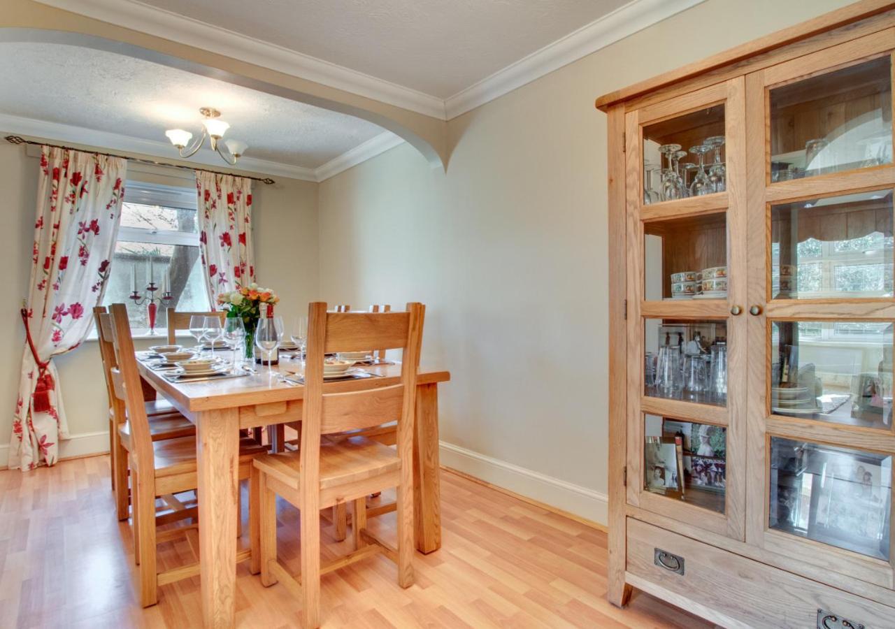 4 Bed in Croyde oc-windy1