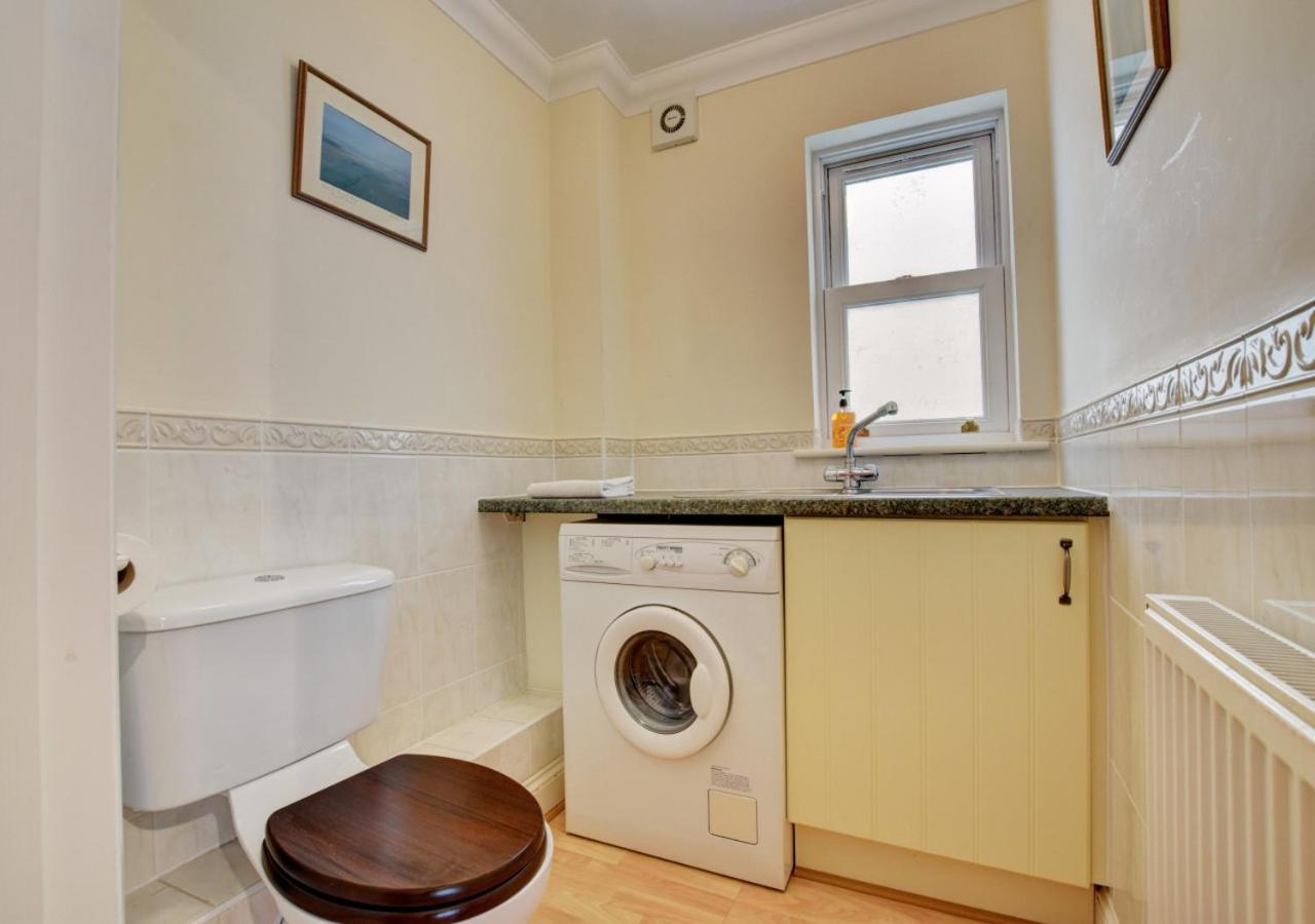 2 Bed in Torquay oc-h25471