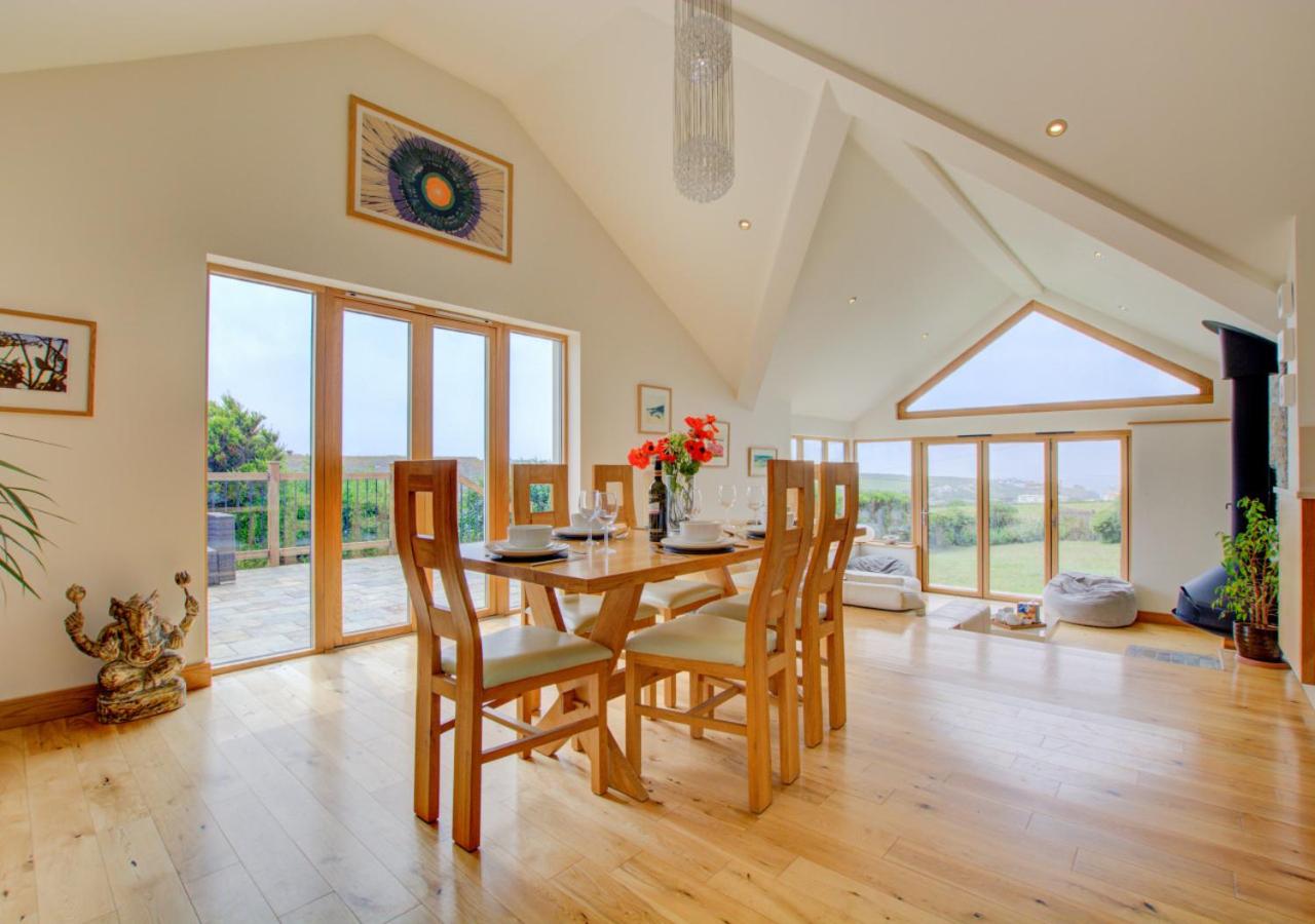 3 Bed in Padstow oc-p00357