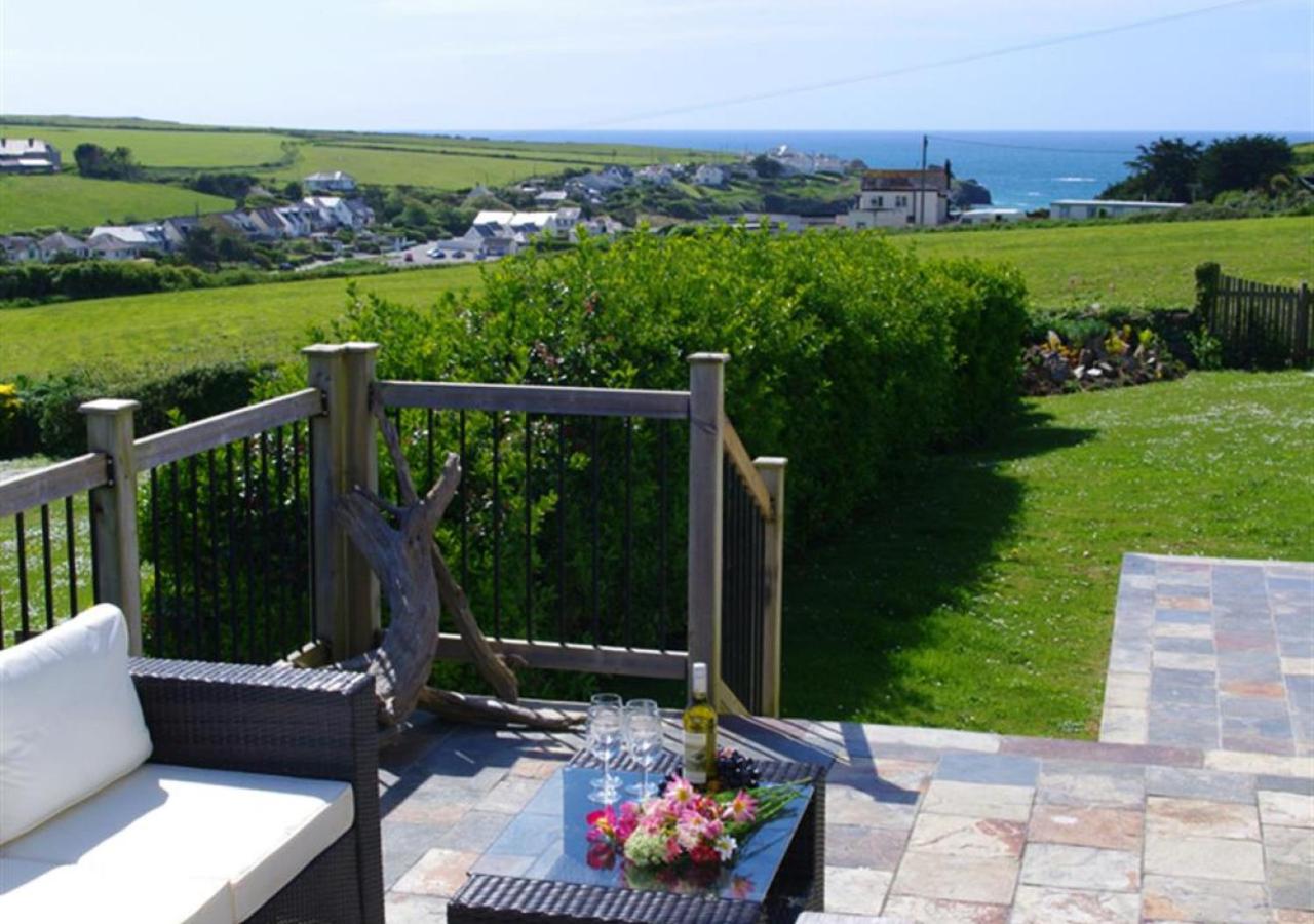 3 Bed in Padstow oc-p00357