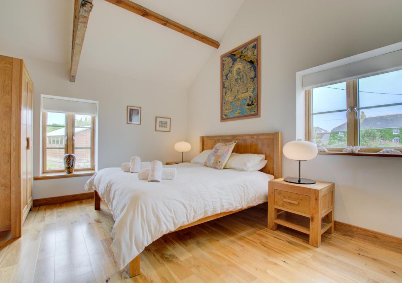3 Bed in Padstow oc-p00357