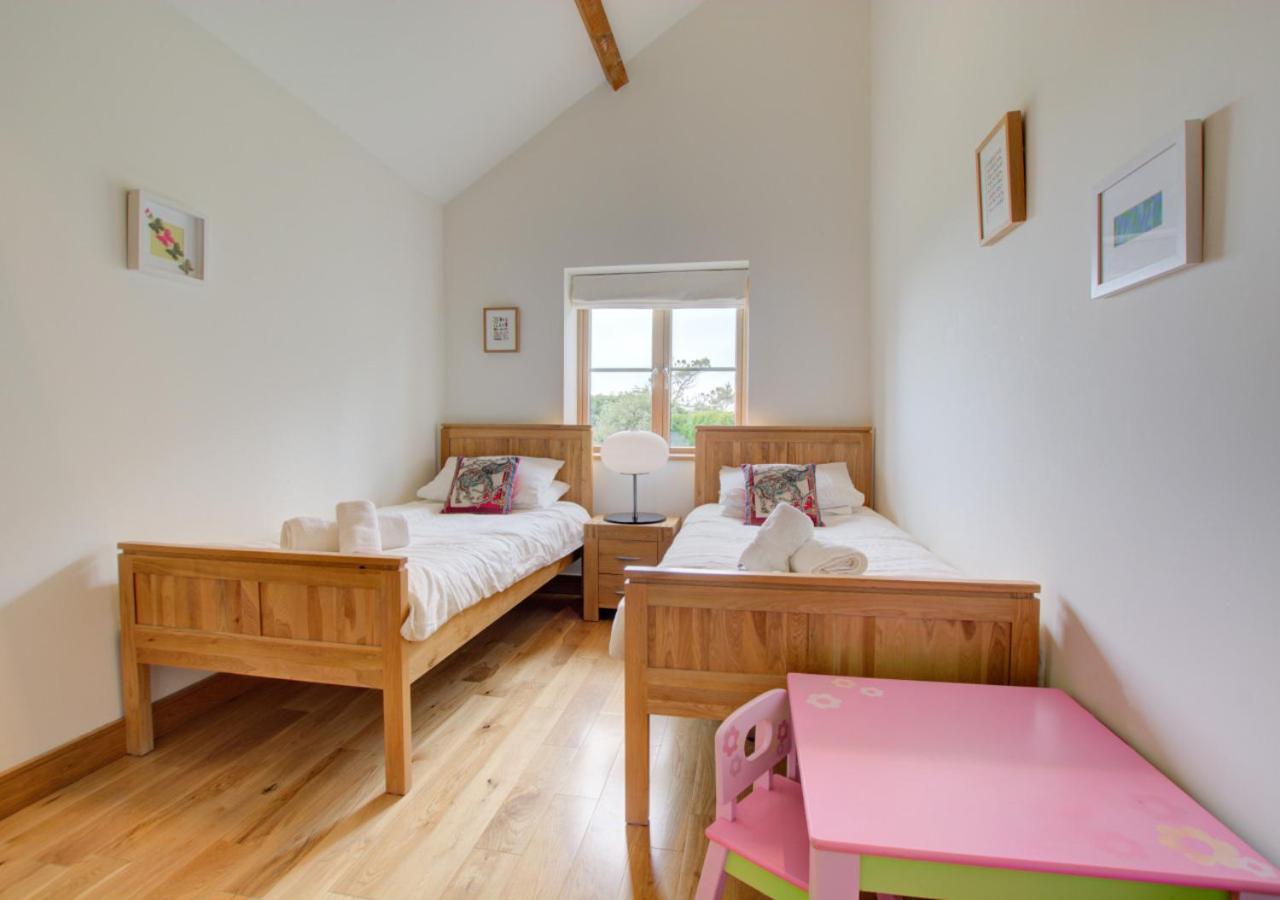 3 Bed in Padstow oc-p00357