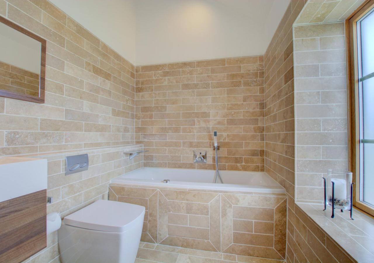 3 Bed in Padstow oc-p00357