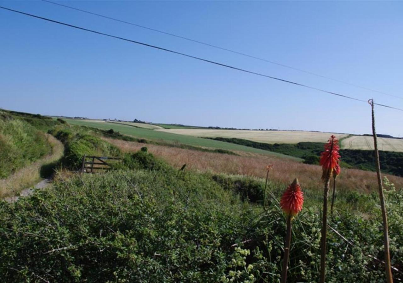 3 Bed in Padstow oc-p00357