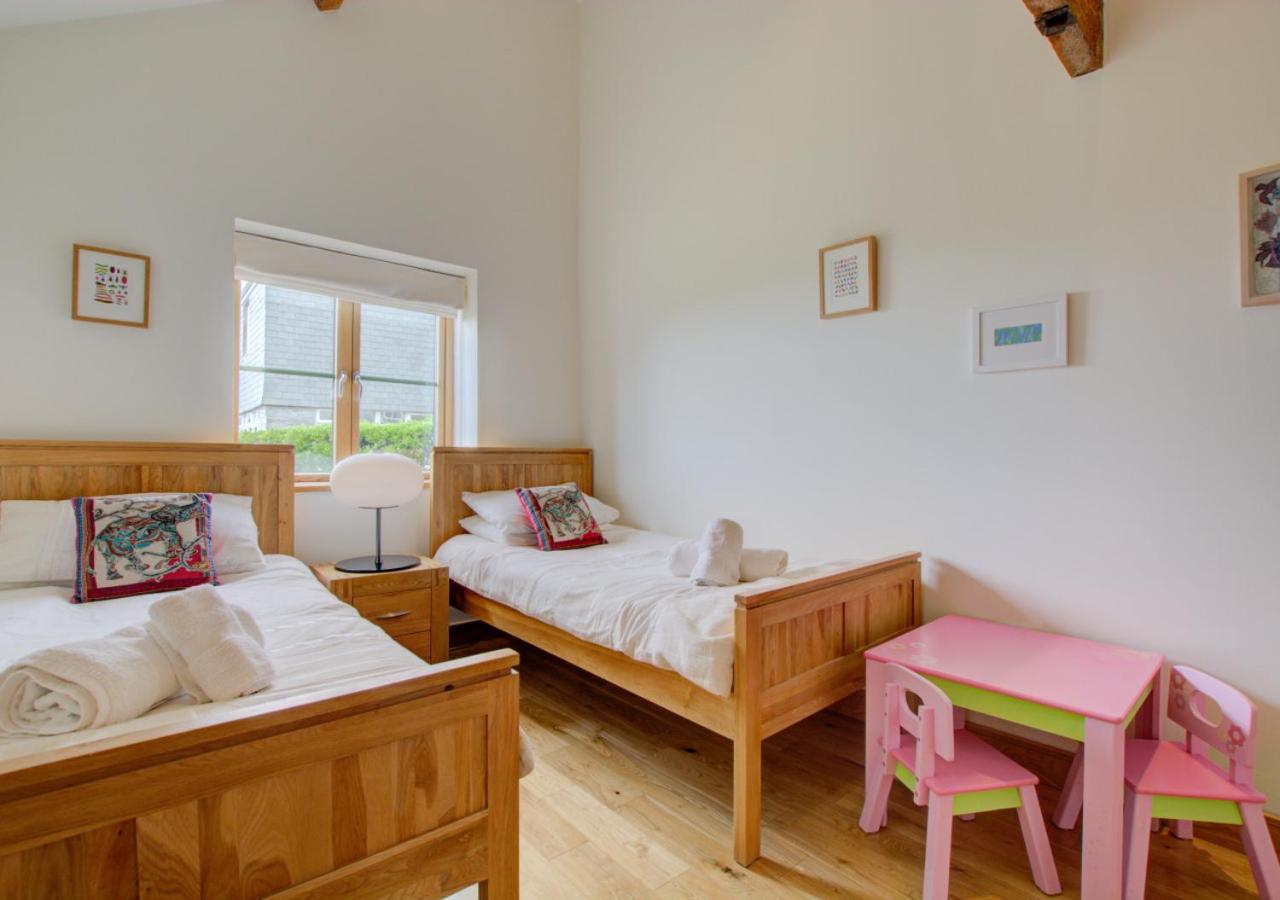 3 Bed in Padstow oc-p00357