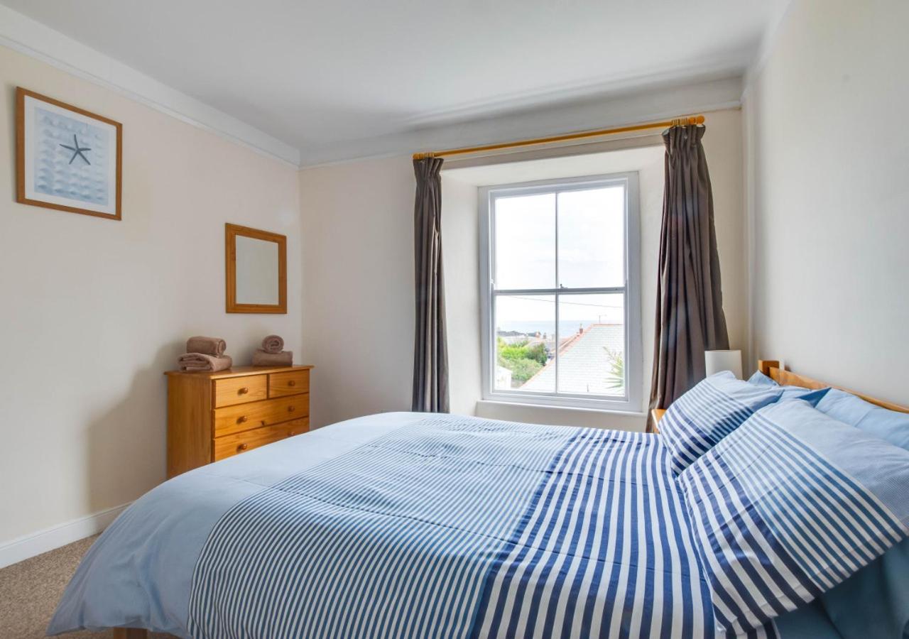 2 Bed in Mousehole oc-mizpah