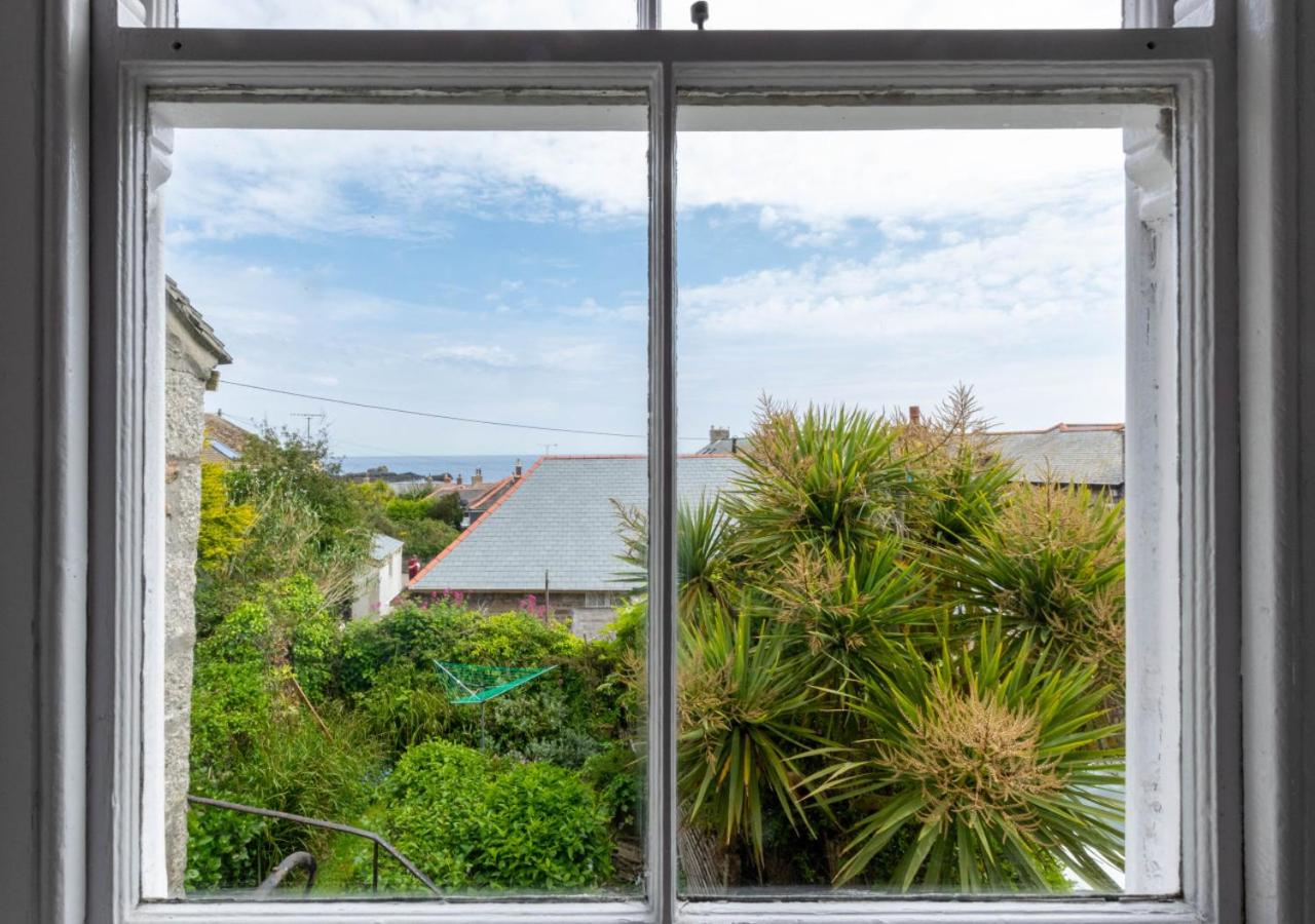 2 Bed in Mousehole oc-mizpah