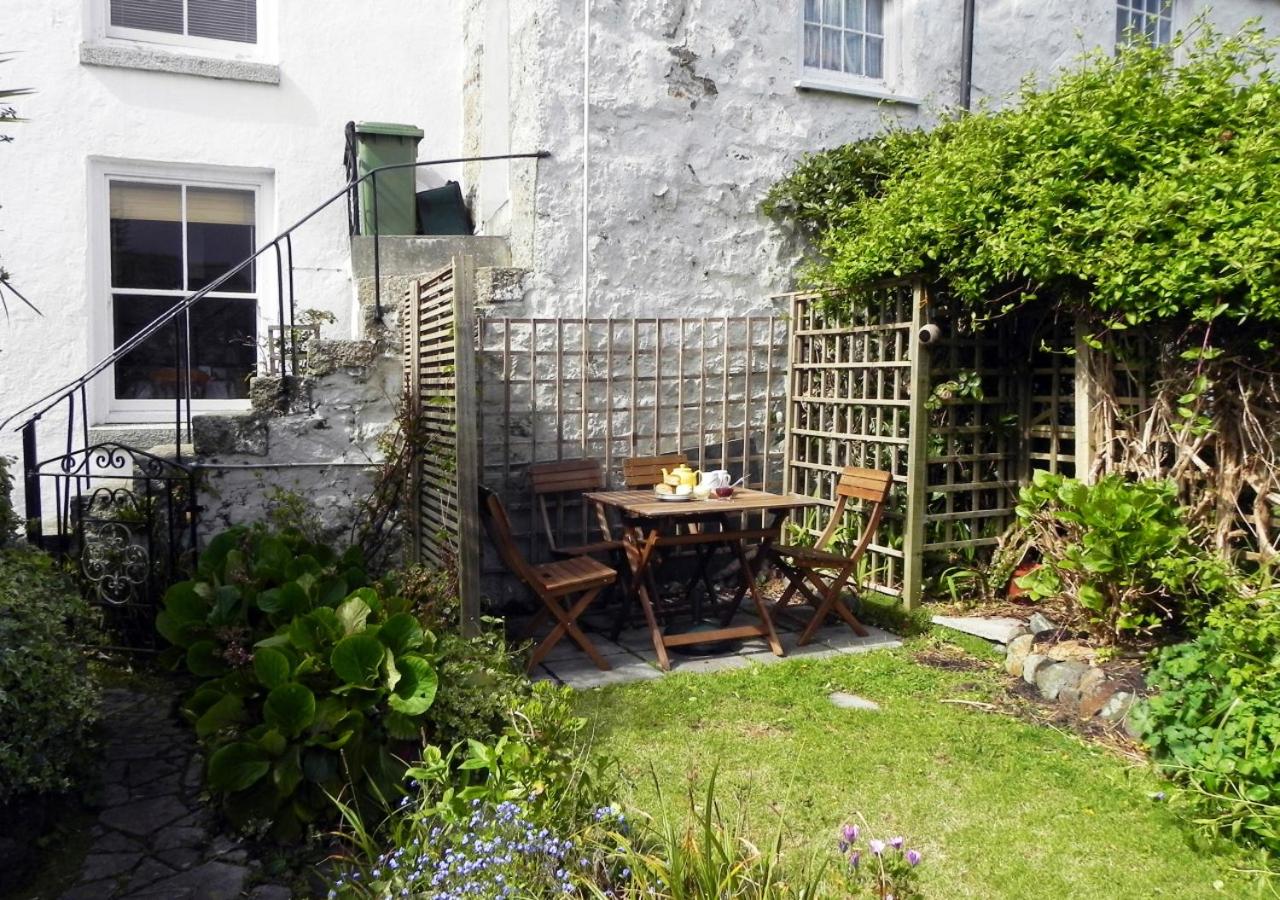 2 Bed in Mousehole oc-mizpah