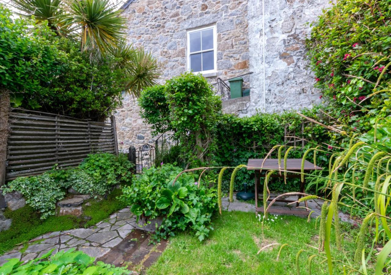 2 Bed in Mousehole oc-mizpah