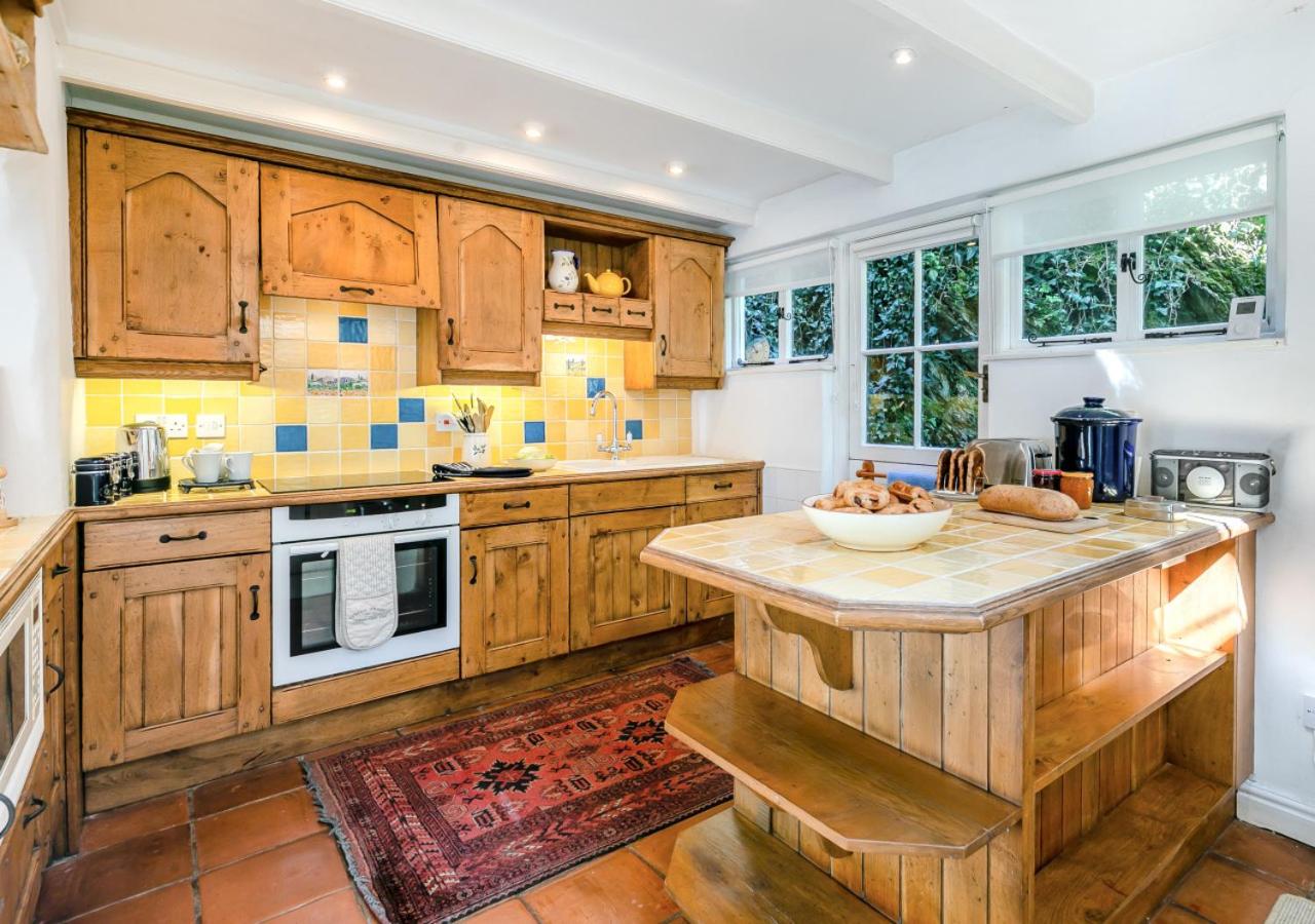 3 Bed in Helford oc-hcwedn
