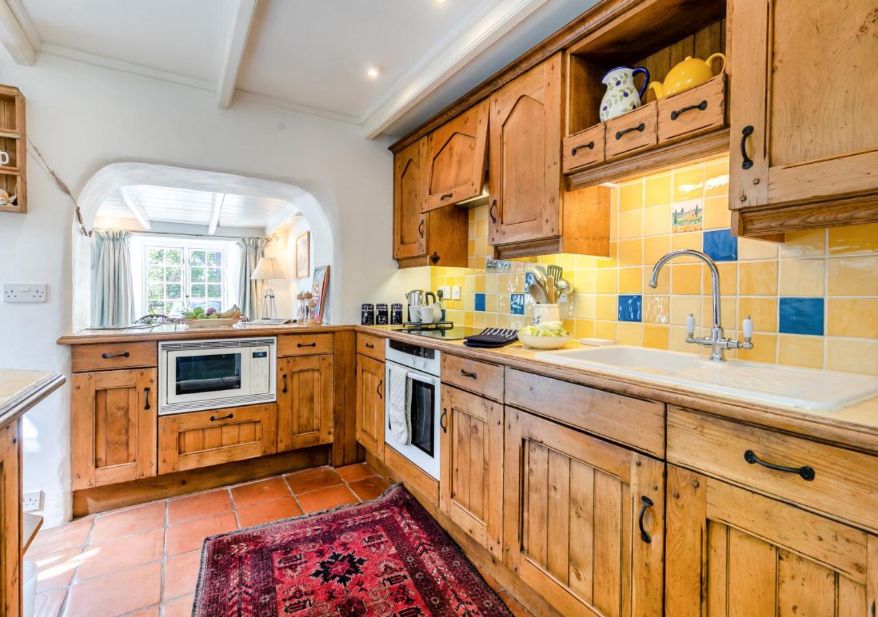 3 Bed in Helford oc-hcwedn