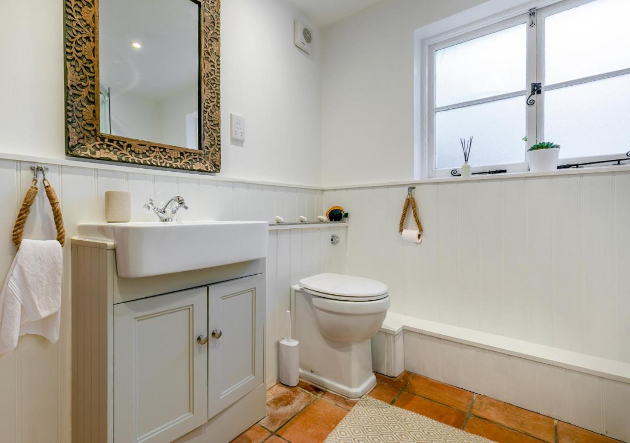 3 Bed in Helford oc-hcwedn