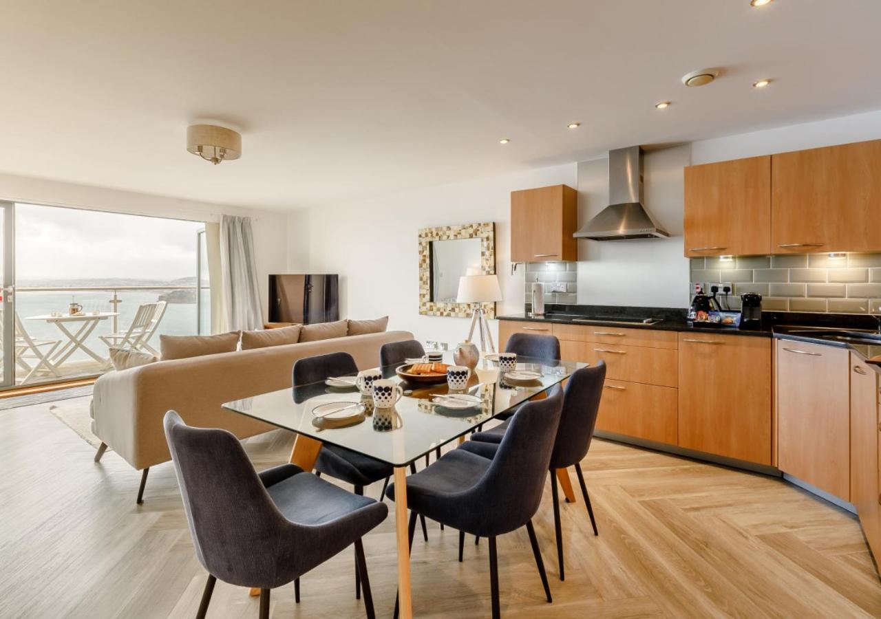 3 Bed in Torquay oc-a28109 view 3