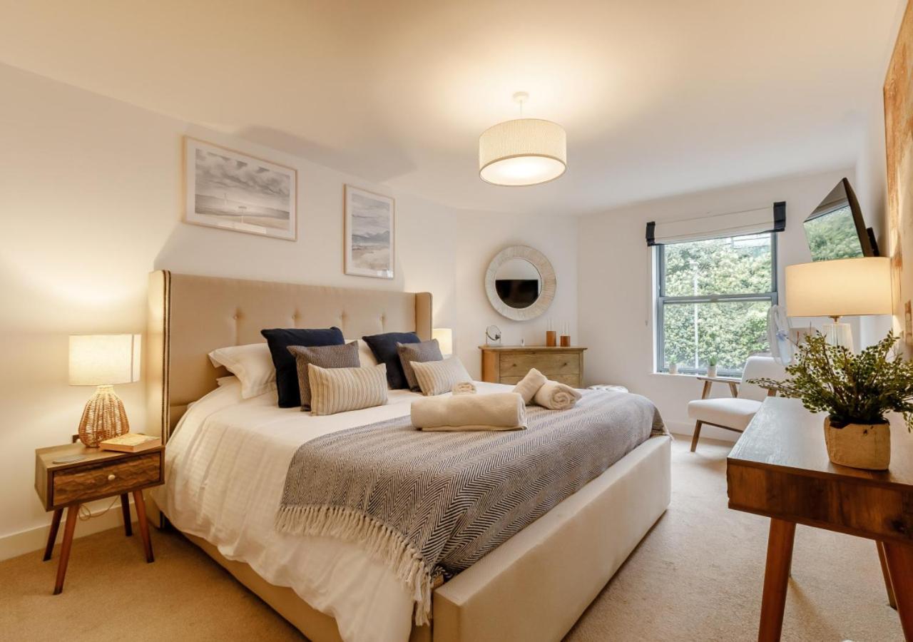 3 Bed in Torquay oc-a28109 view 4