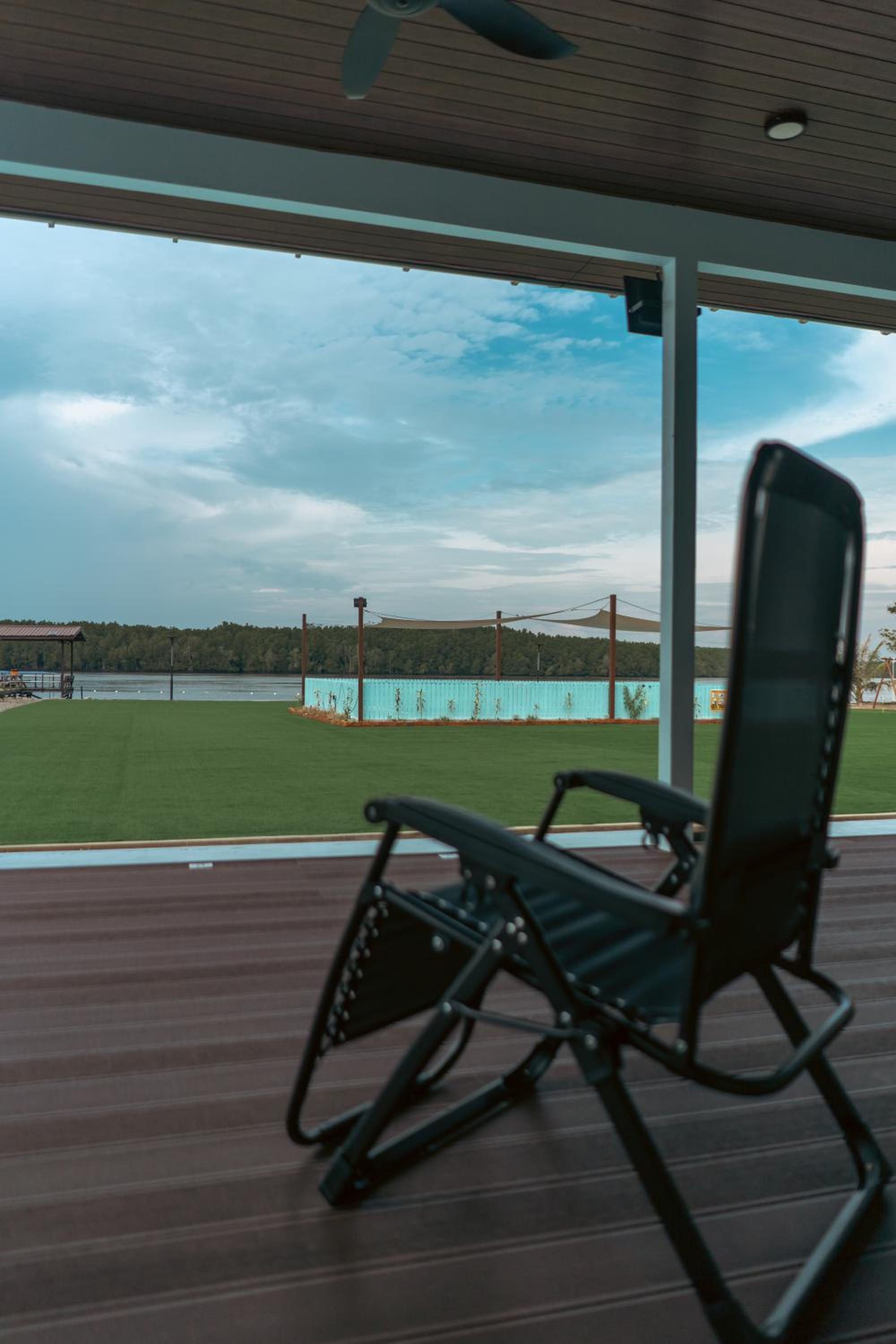 TANJUNG GROVE VILLAS