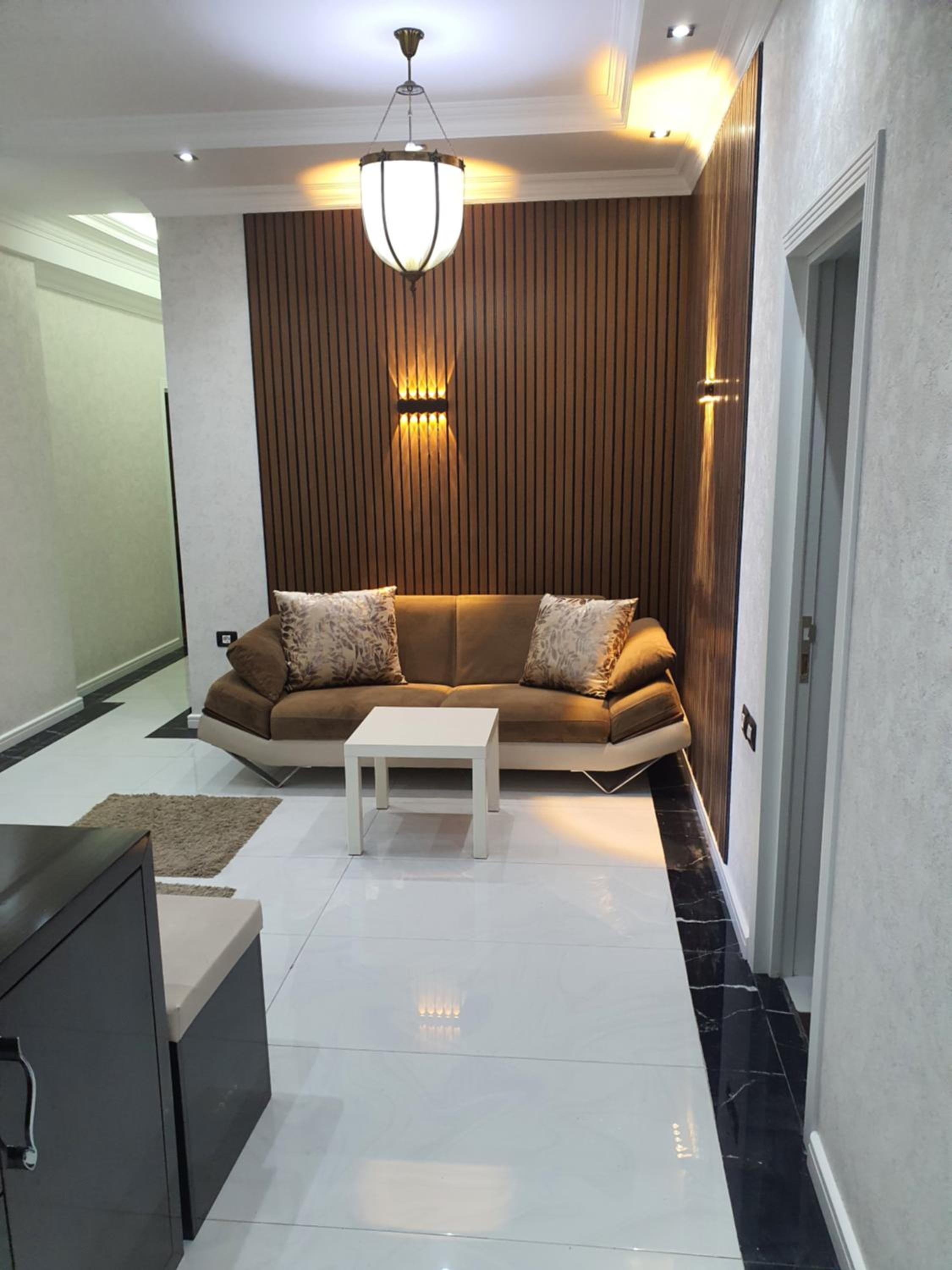 Viva 3 room apartment with jacuzzi two kilometers from the center