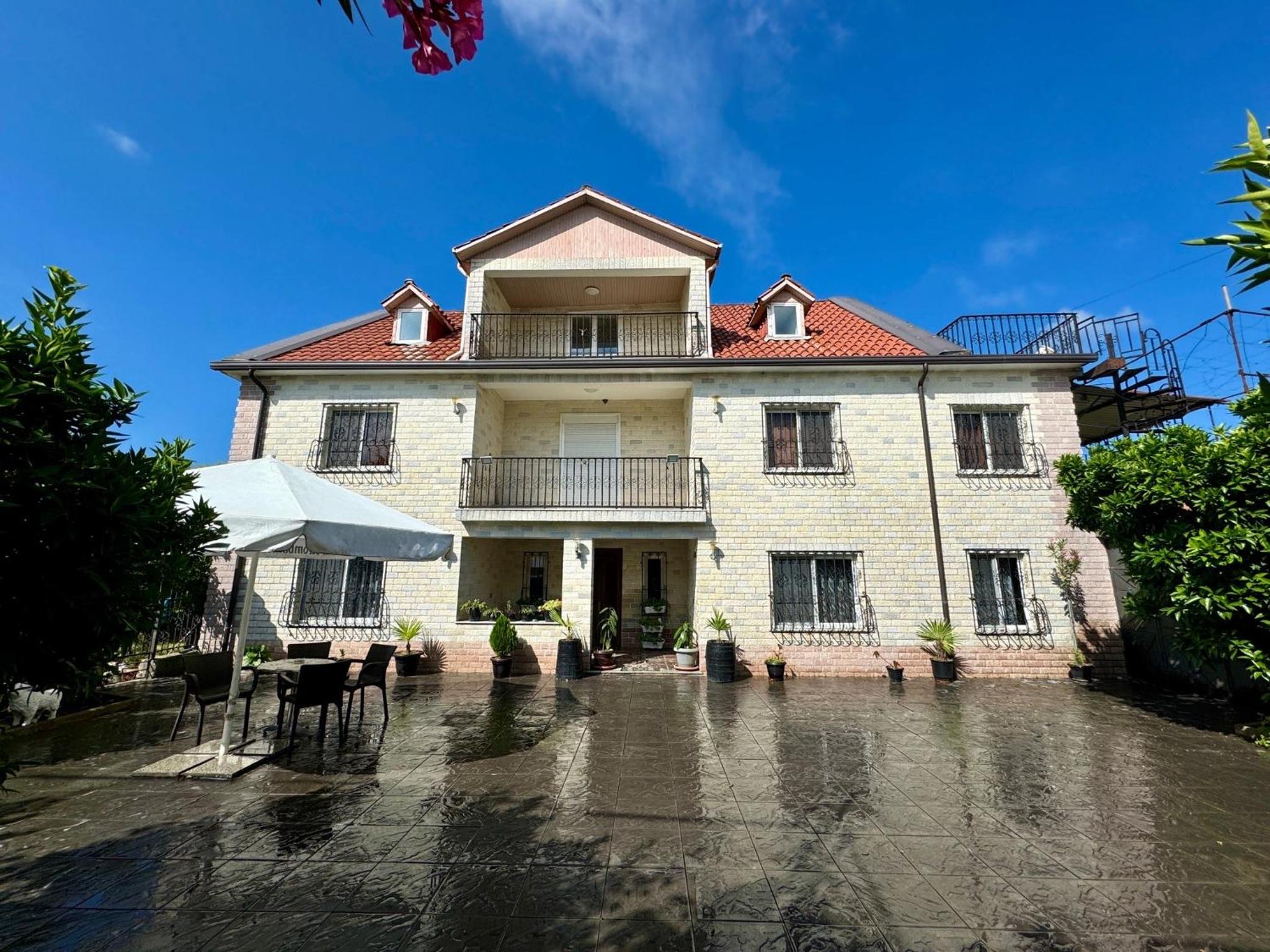 Villa Agos