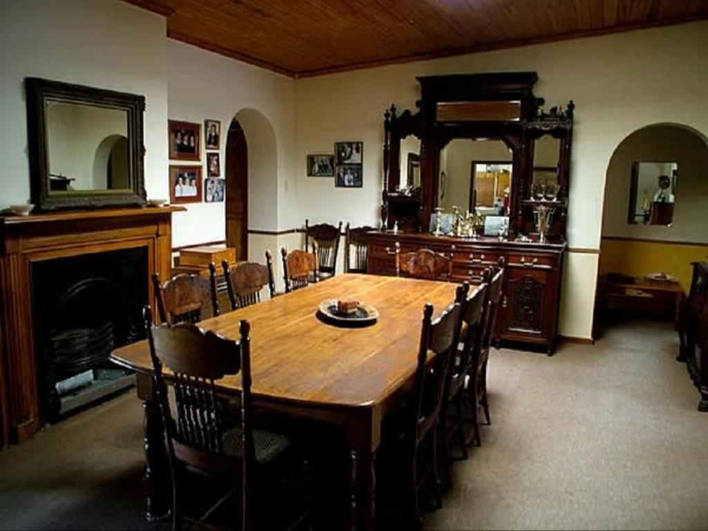 Somerset Lodge