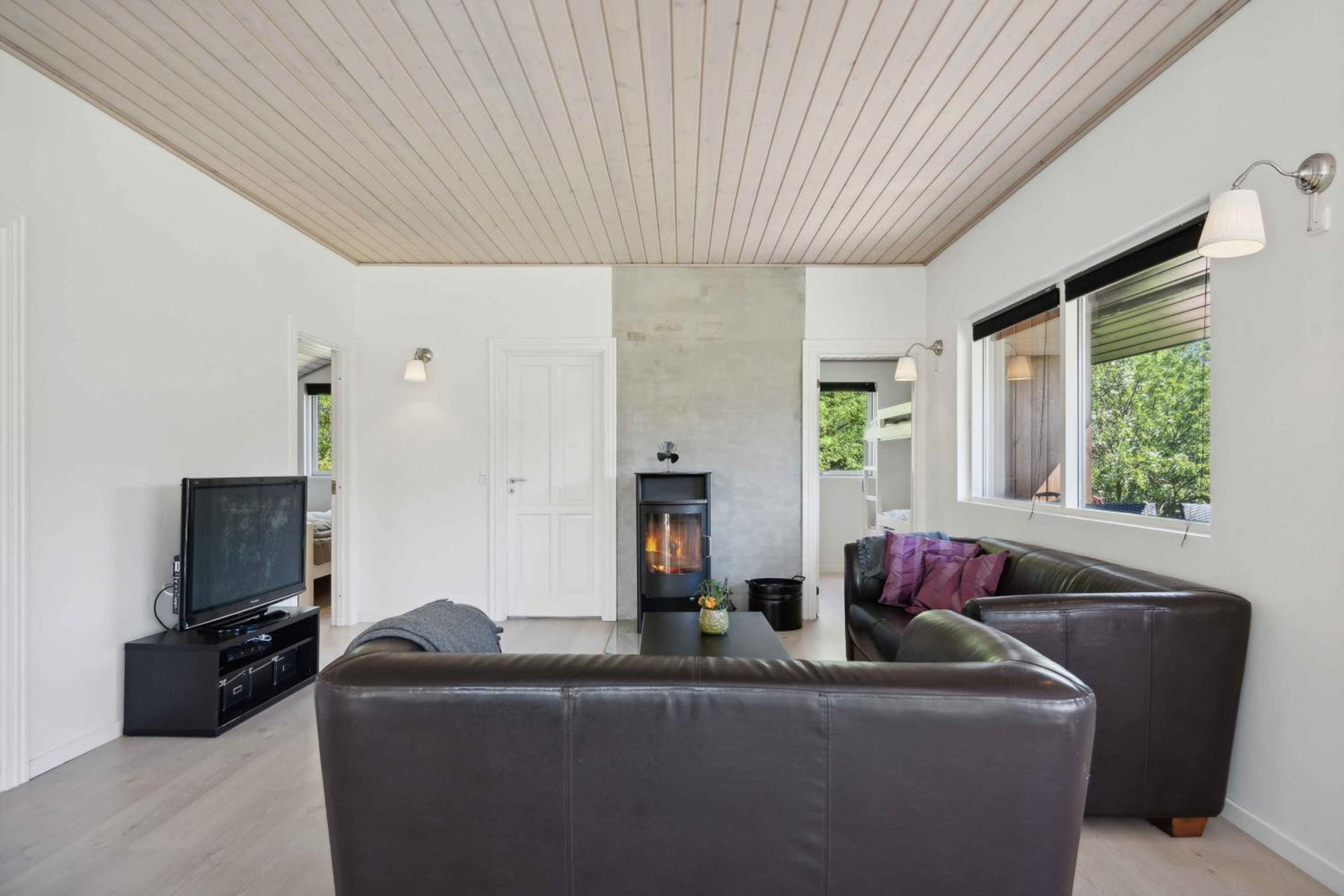 Cozy Cottage In Peaceful Surroundings