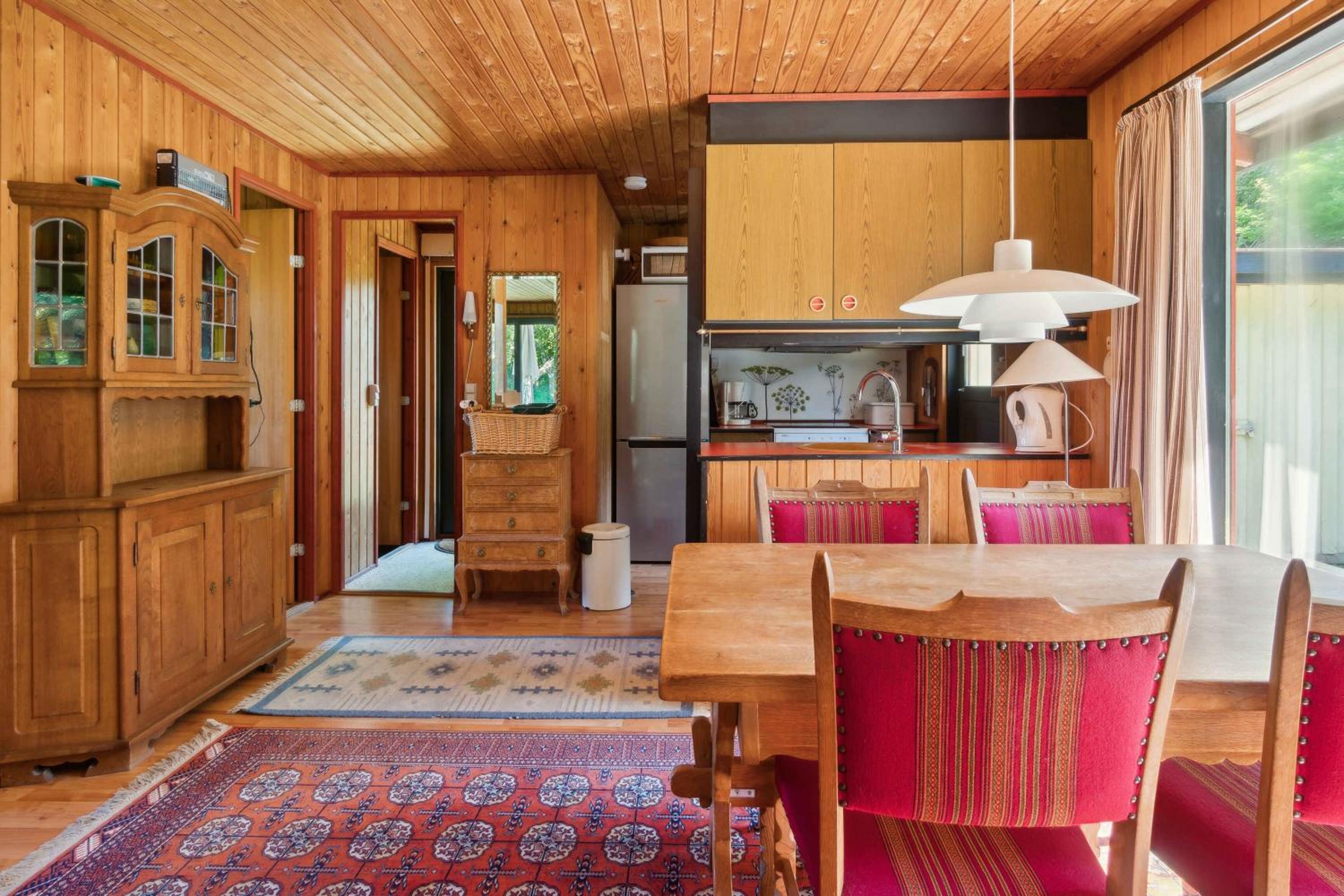 Idyllic Coastal Cottage Comfort And Relaxing