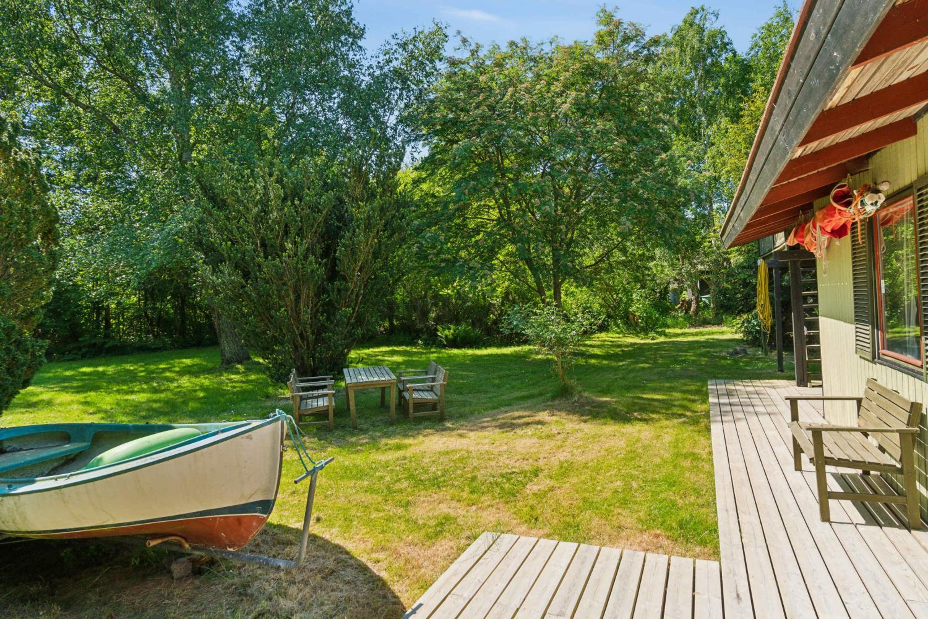 Idyllic Coastal Cottage Comfort And Relaxing