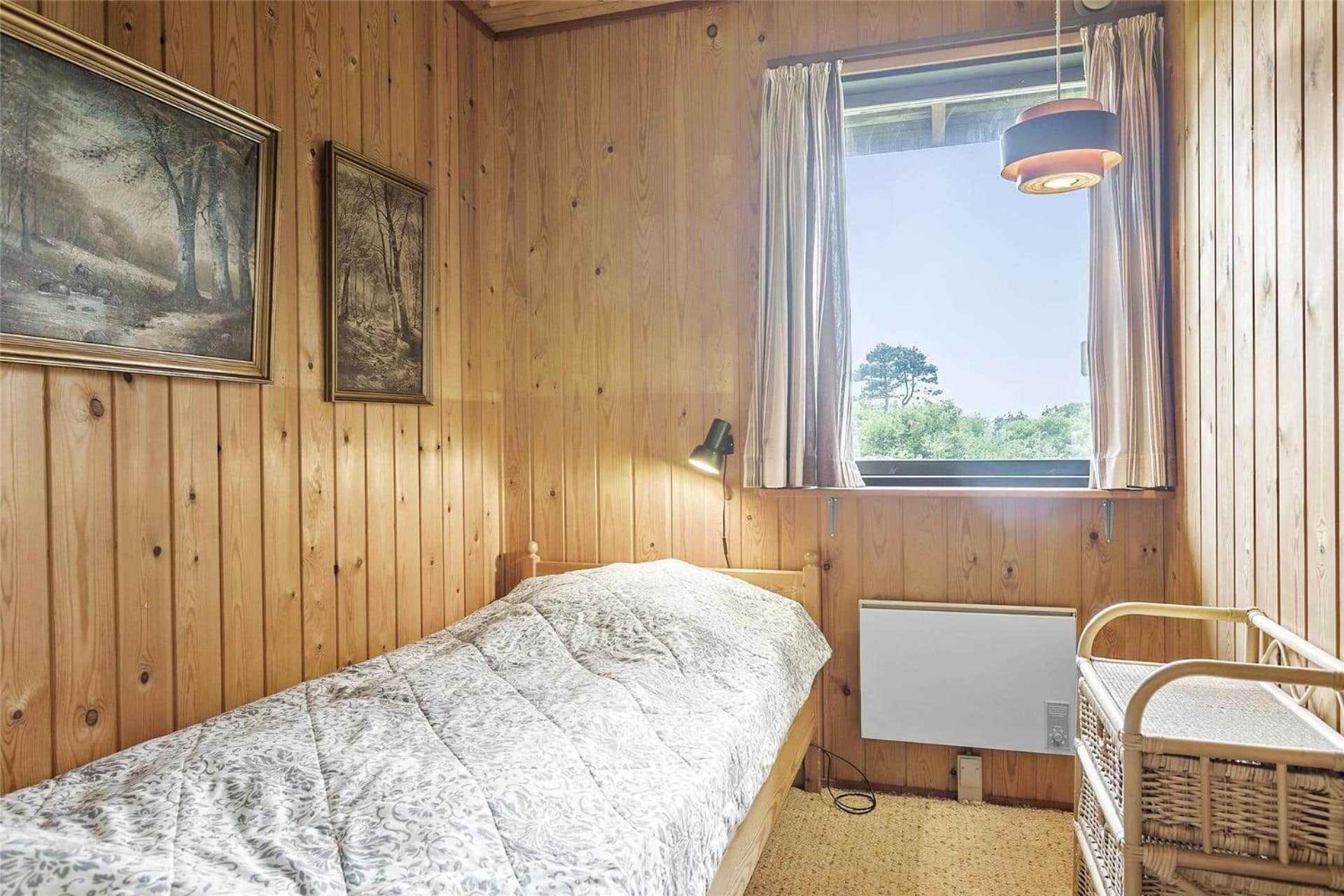 Idyllic Coastal Cottage Comfort And Relaxing