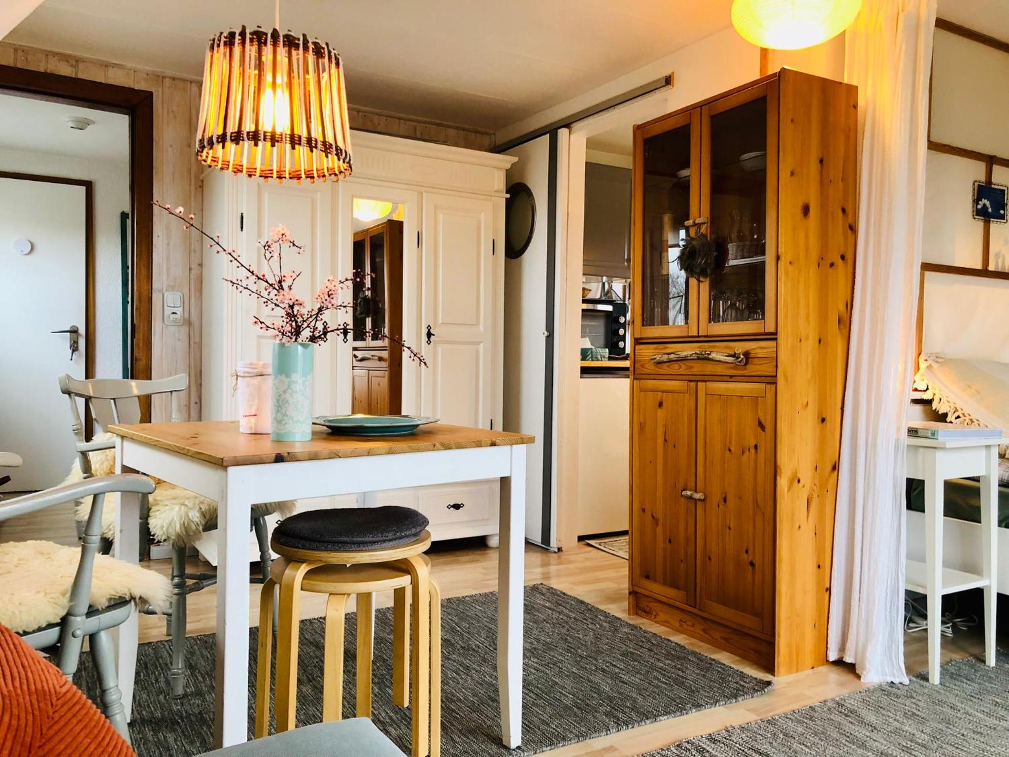 Nordlicht - Herzliche 1-Zimmer FeWo mit Meerblickbalkon